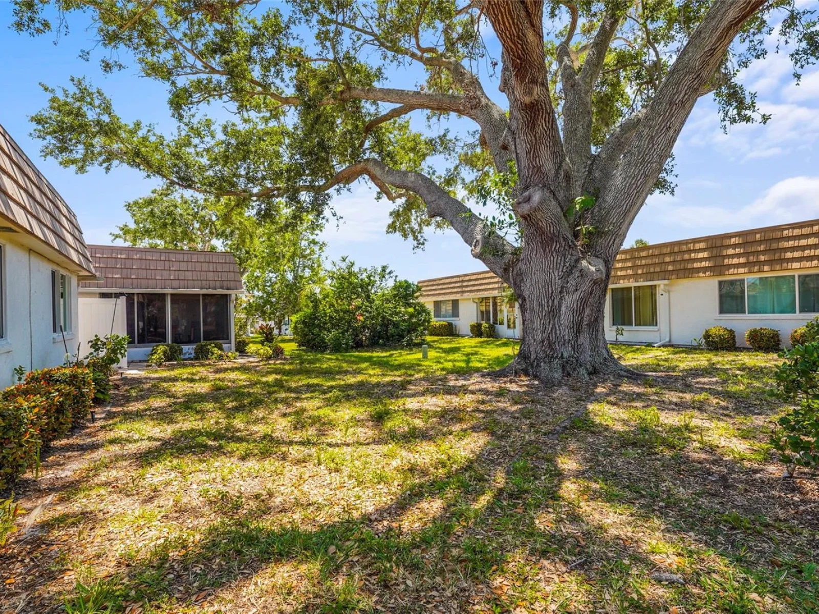 2531 RIVERBLUFF PKWY #V181, SARASOTA, FL — photo 83