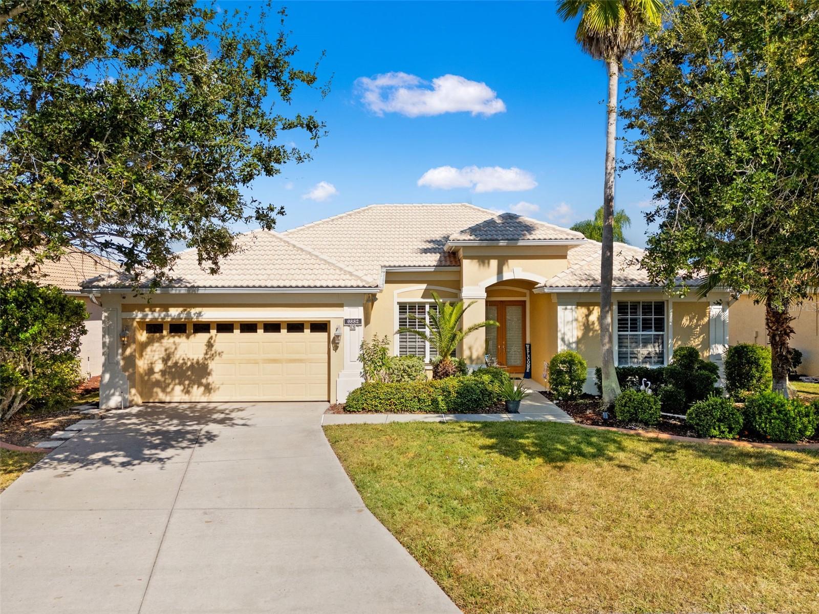 6882 TAILFEATHER WAY, BRADENTON, FL