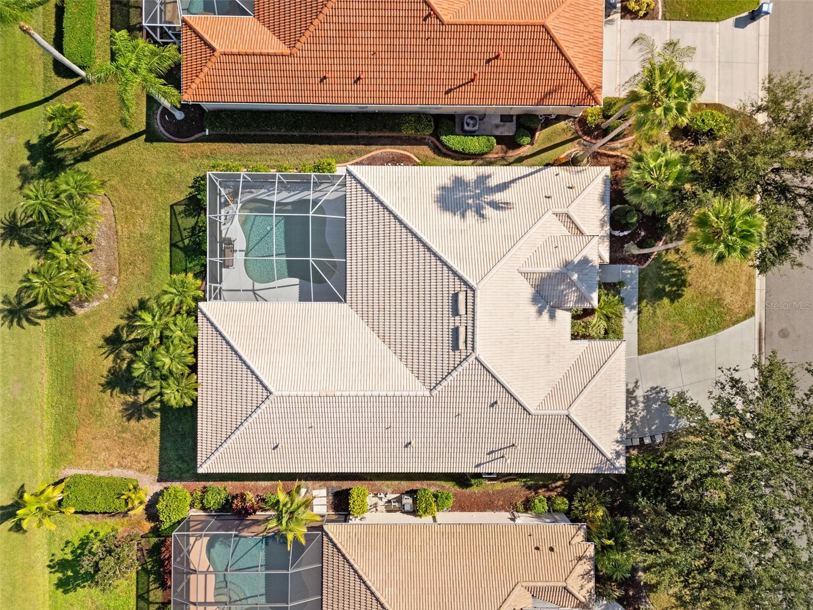 6882 TAILFEATHER WAY, BRADENTON, FL — photo 2