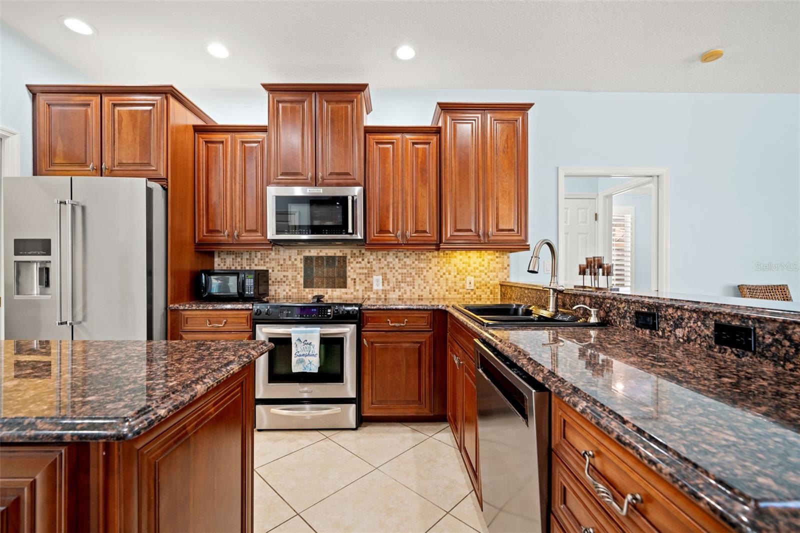 6882 TAILFEATHER WAY, BRADENTON, FL — photo 10