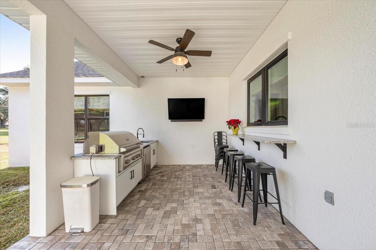 10561 NE 104TH CIR, OXFORD, FL — photo 40