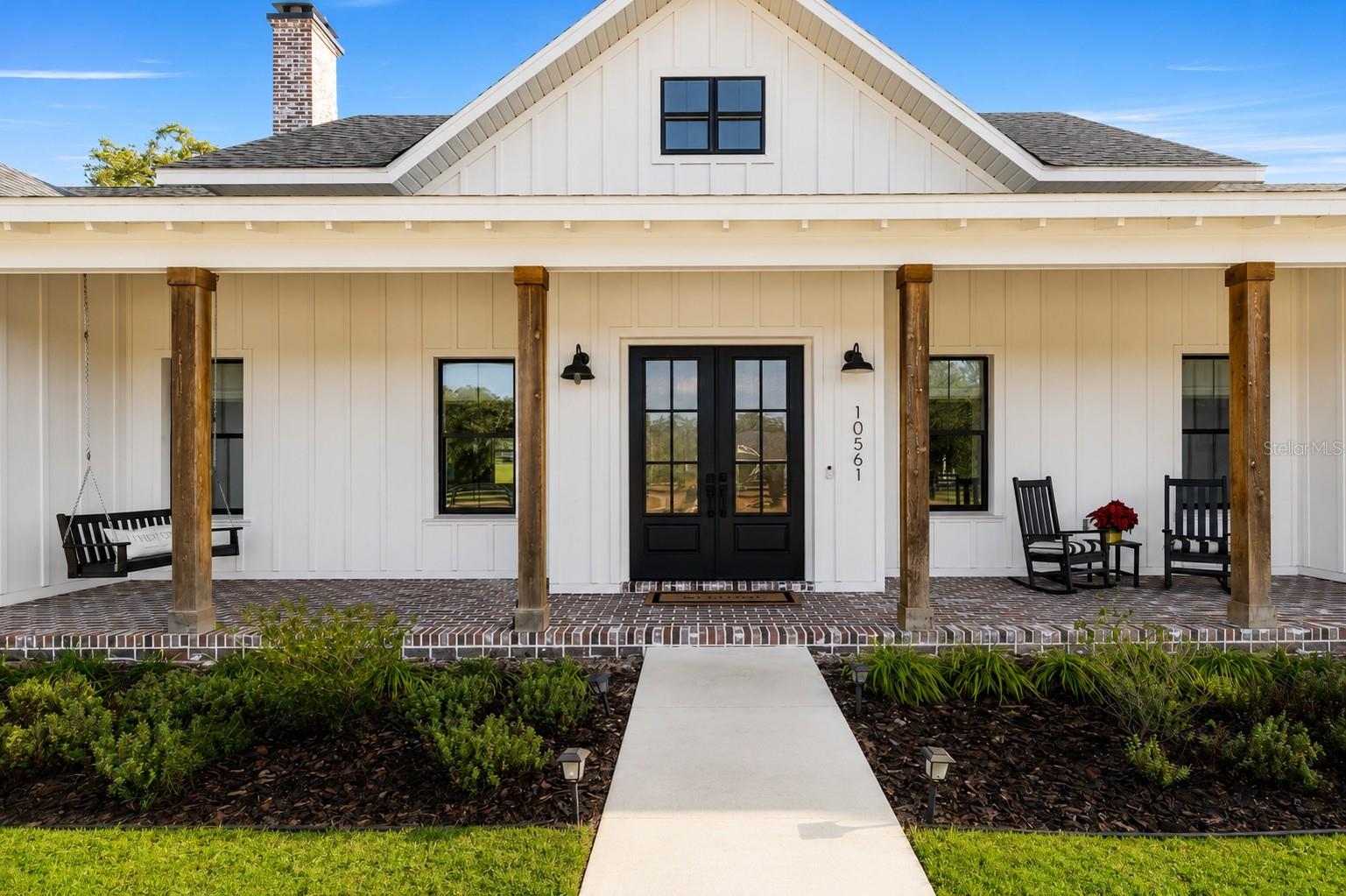 10561 NE 104TH CIR, OXFORD, FL — photo 2