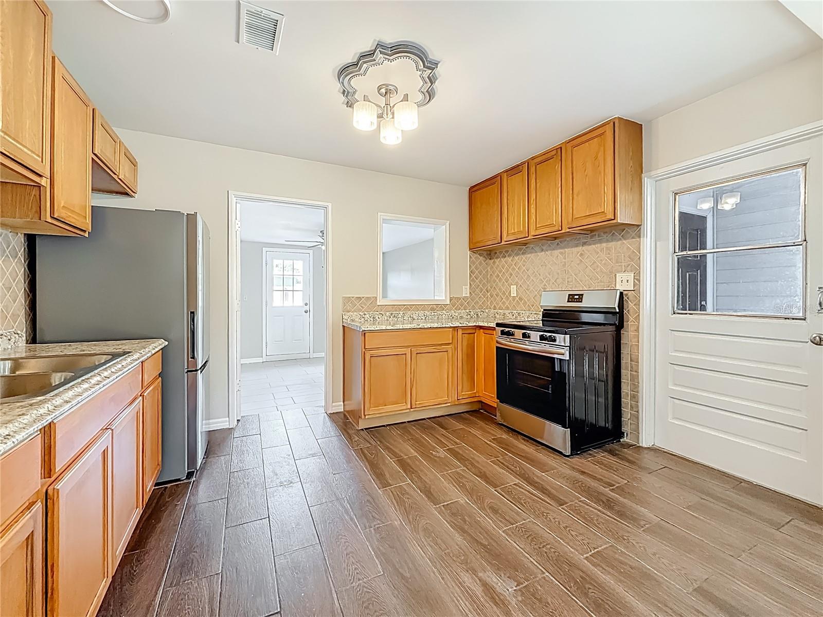 5051 AVERY RD, NEW PORT RICHEY, FL — photo 3