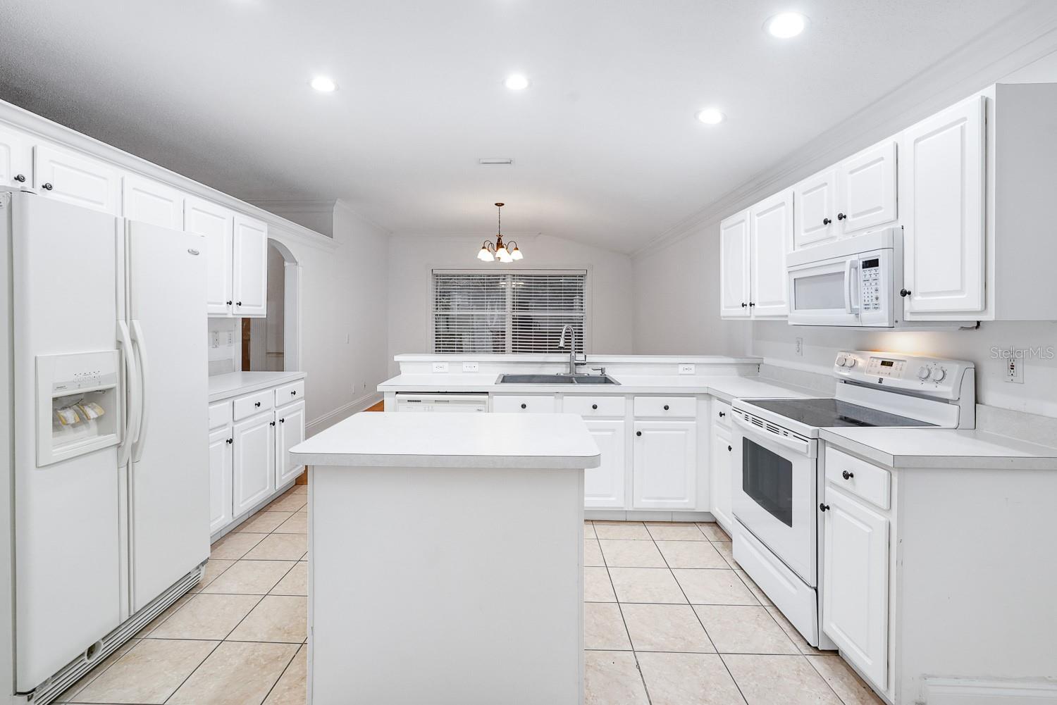 295 FAREHAM DR, VENICE, FL — photo 13