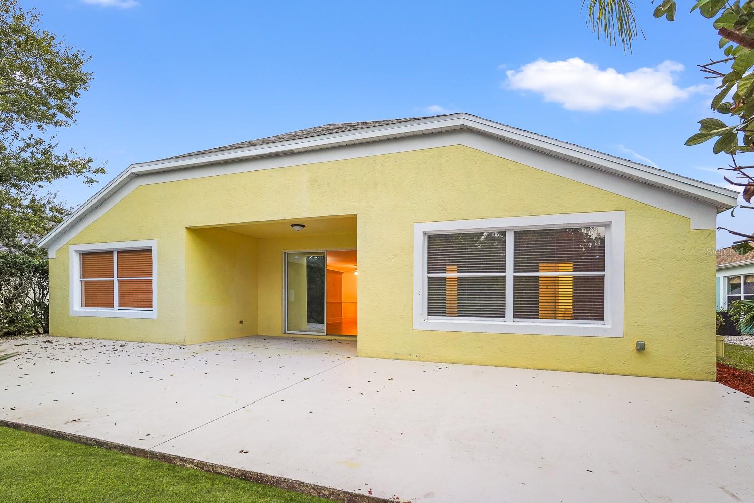 295 FAREHAM DR, VENICE, FL — photo 36