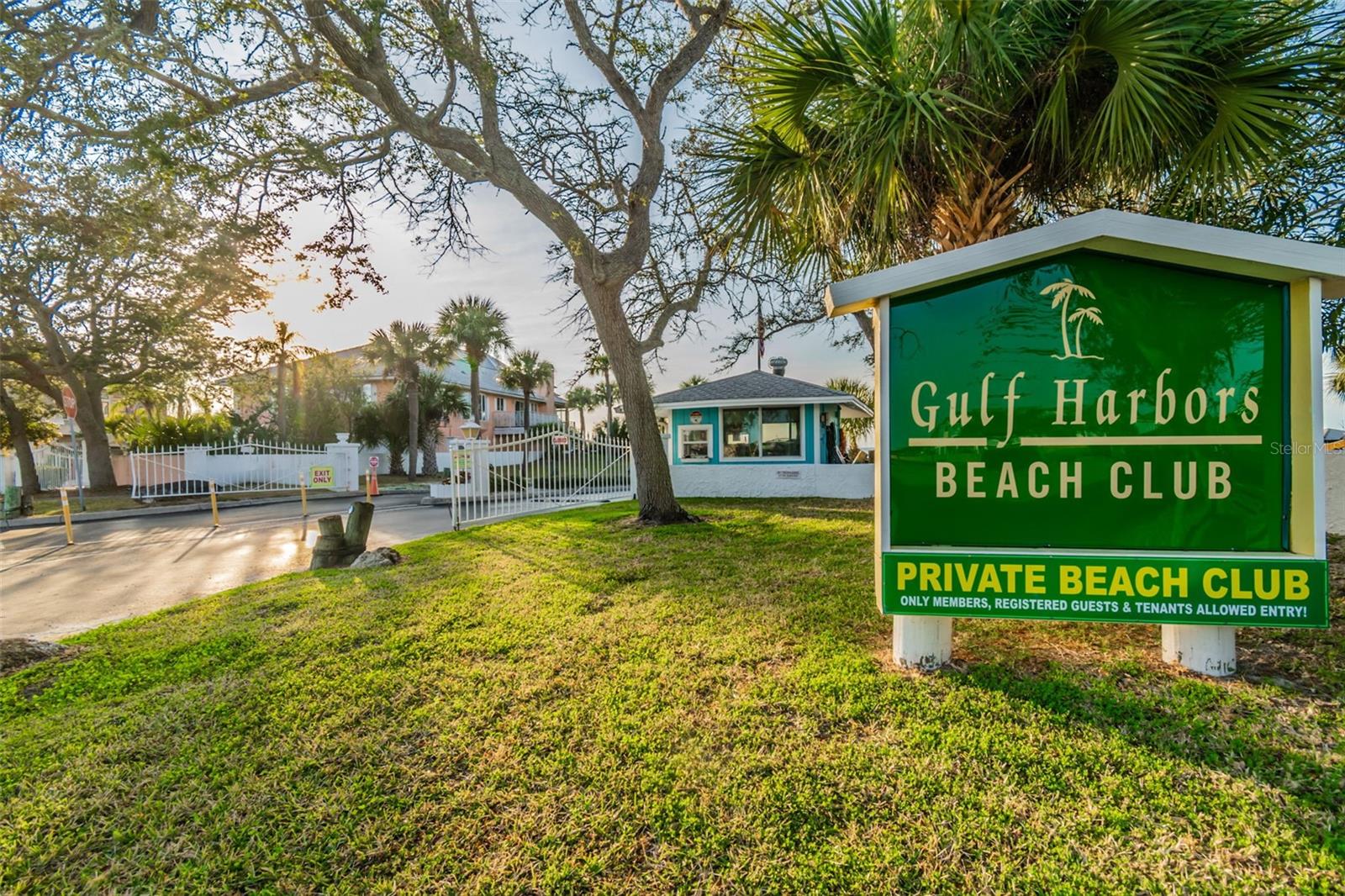 4911 FLORAMAR TER, NEW PORT RICHEY, FL — photo 46