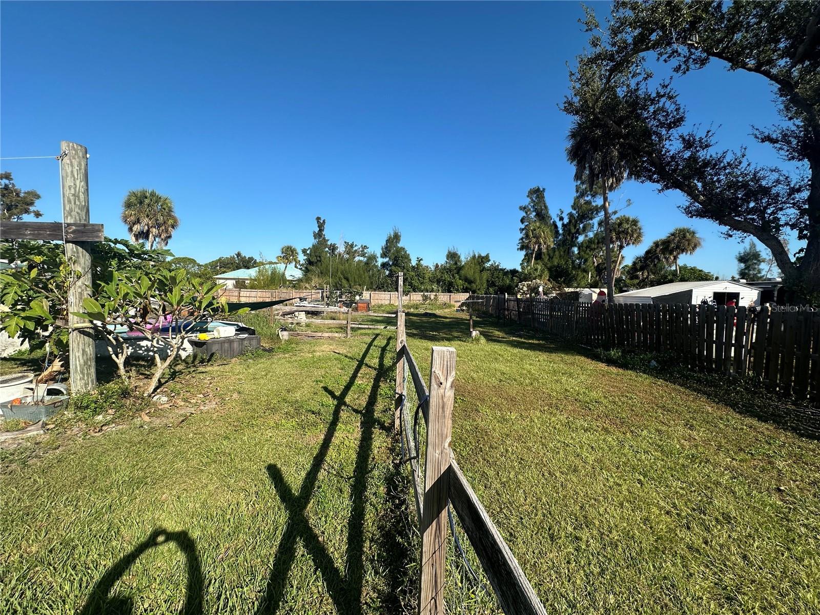 111 PALM AVE E, NOKOMIS, FL — photo 23
