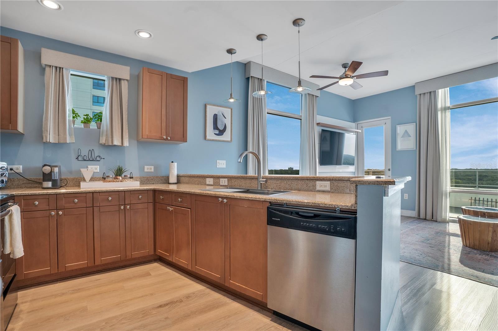 525 E JACKSON ST #P, ORLANDO, FL — photo 40