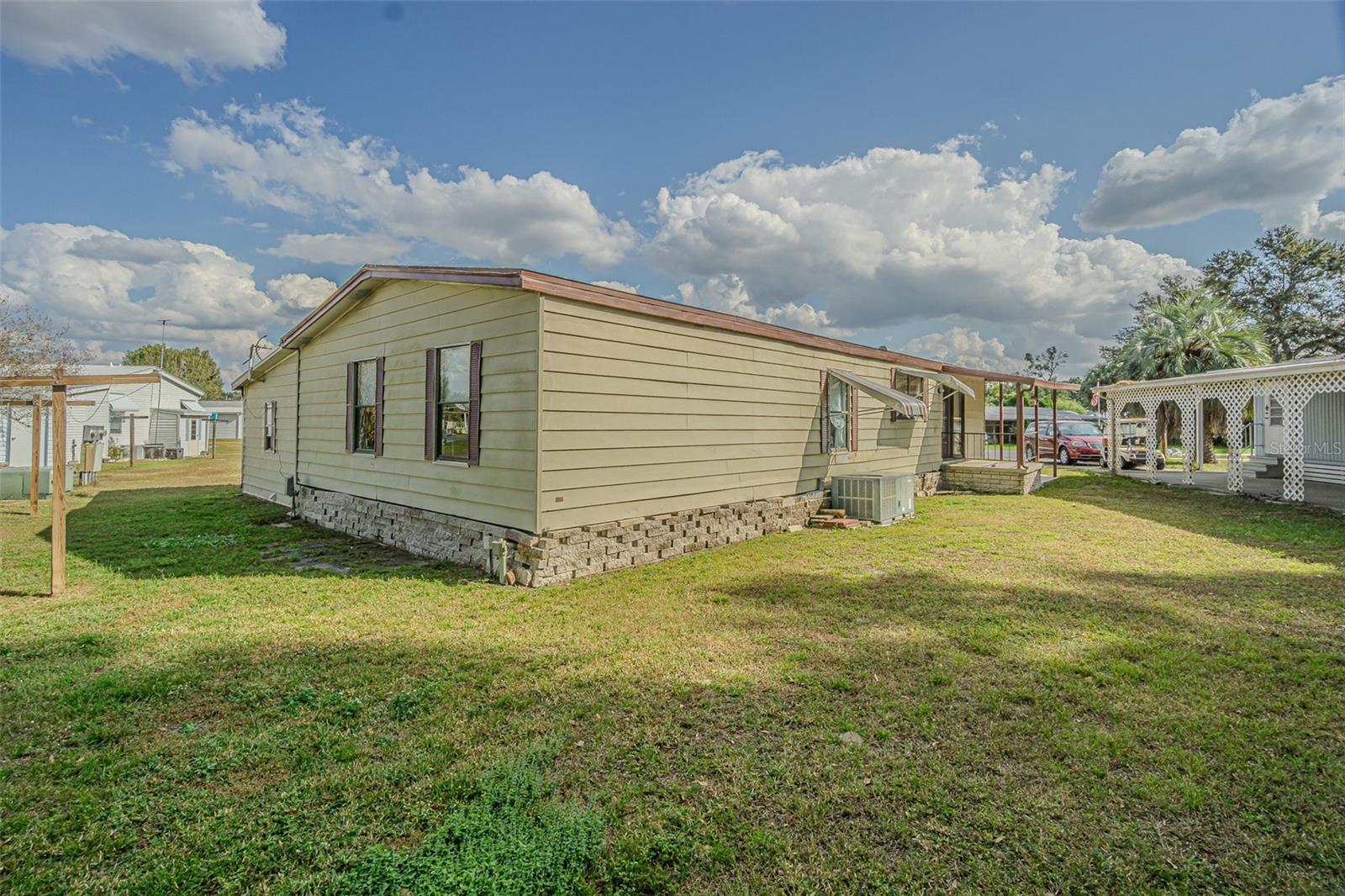 39353 SYCAMORE LN, ZEPHYRHILLS, FL — photo 20