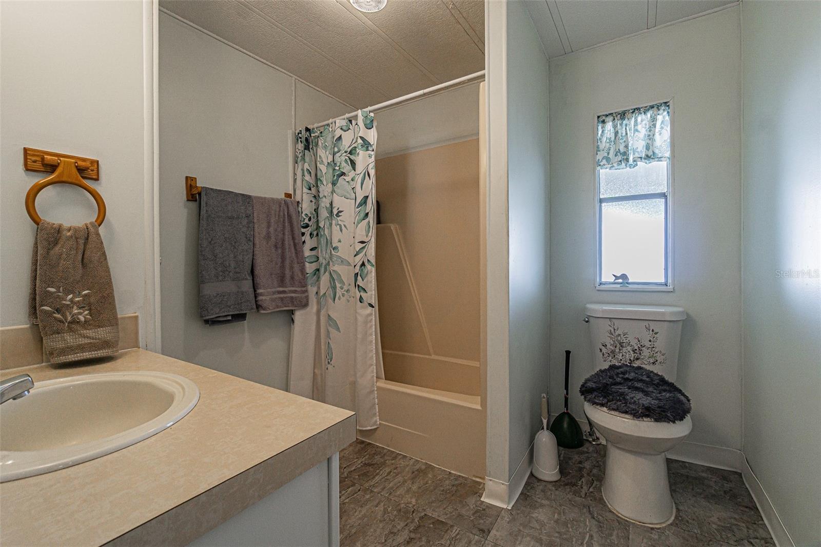 39353 SYCAMORE LN, ZEPHYRHILLS, FL — photo 23