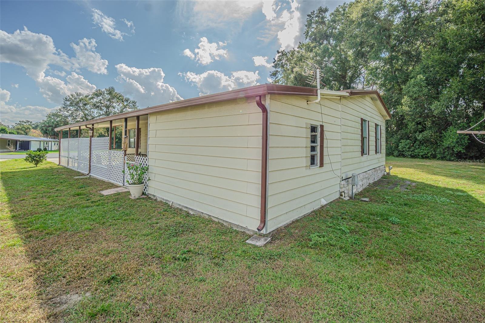 39353 SYCAMORE LN, ZEPHYRHILLS, FL — photo 29