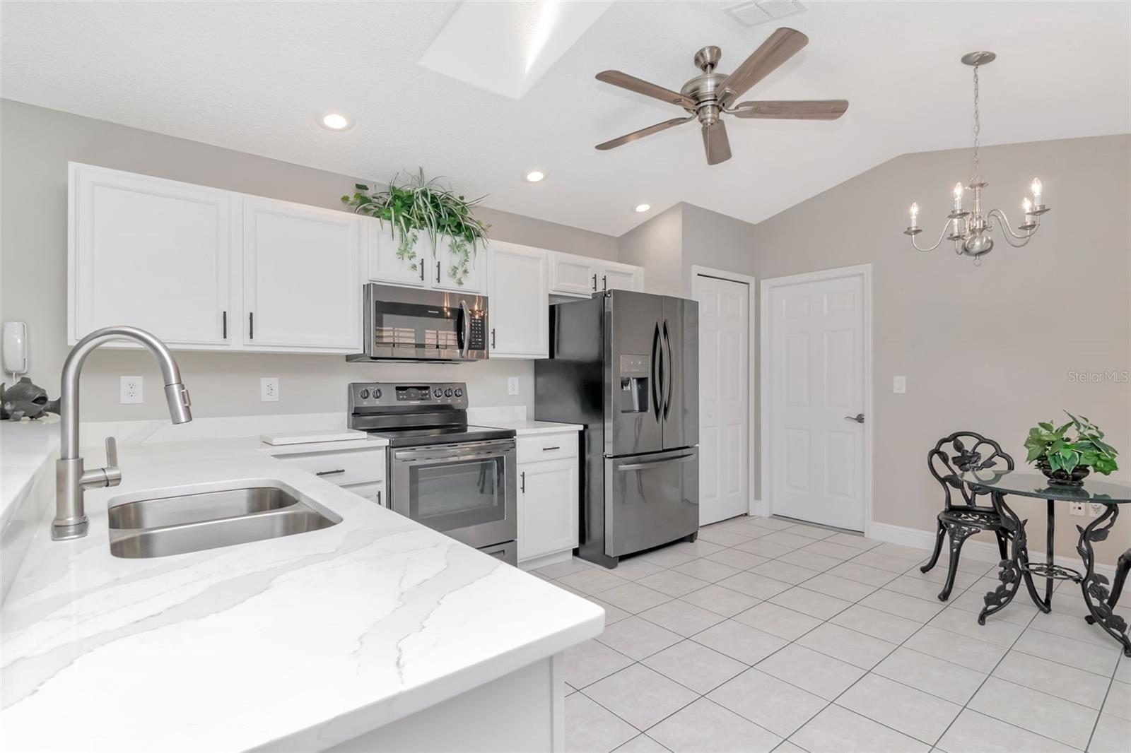 9500 GREEN NEEDLE DR, NEW PORT RICHEY, FL — photo 4