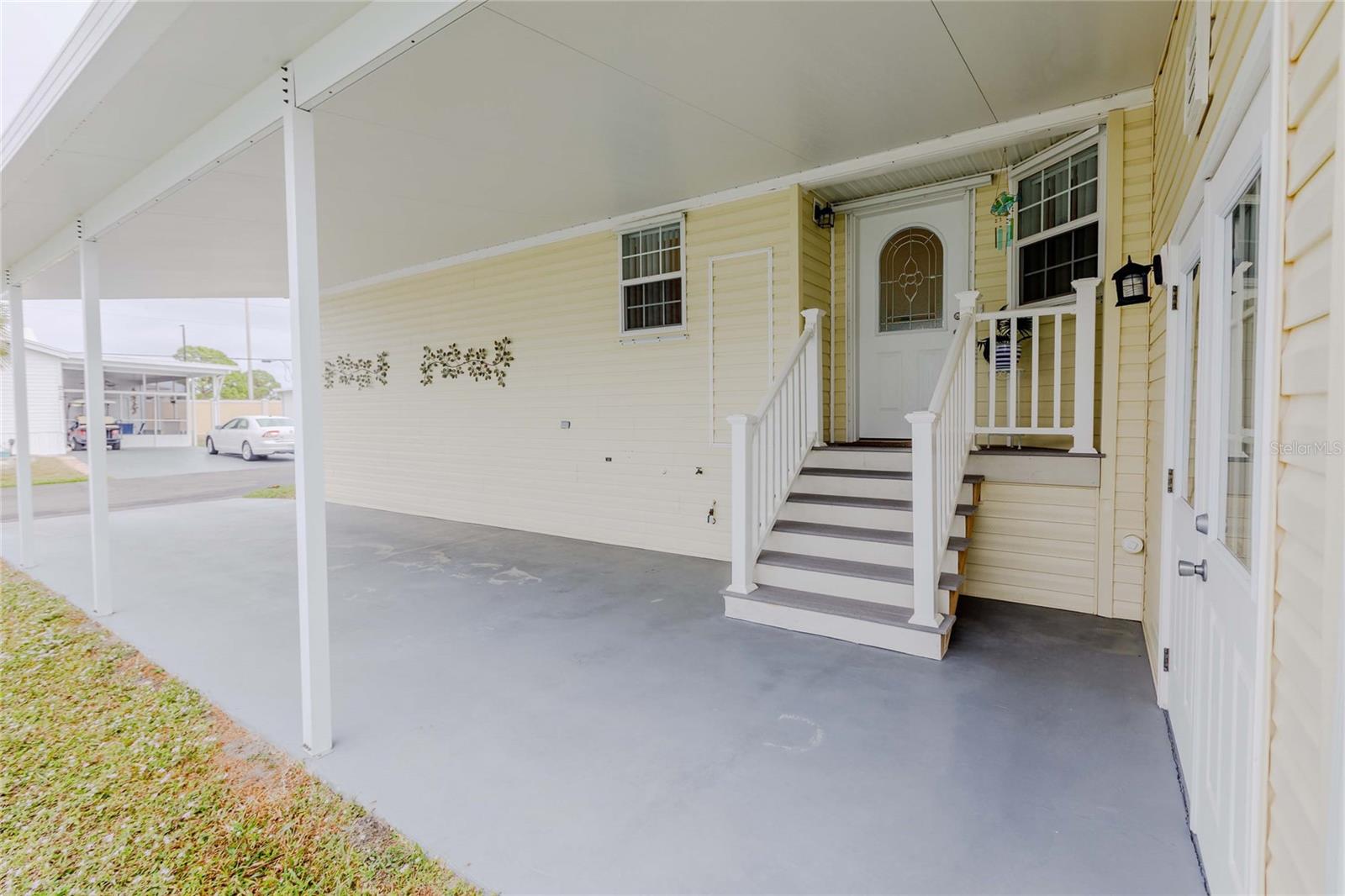 2100 KINGS HWY #200, PORT CHARLOTTE, FL — photo 2