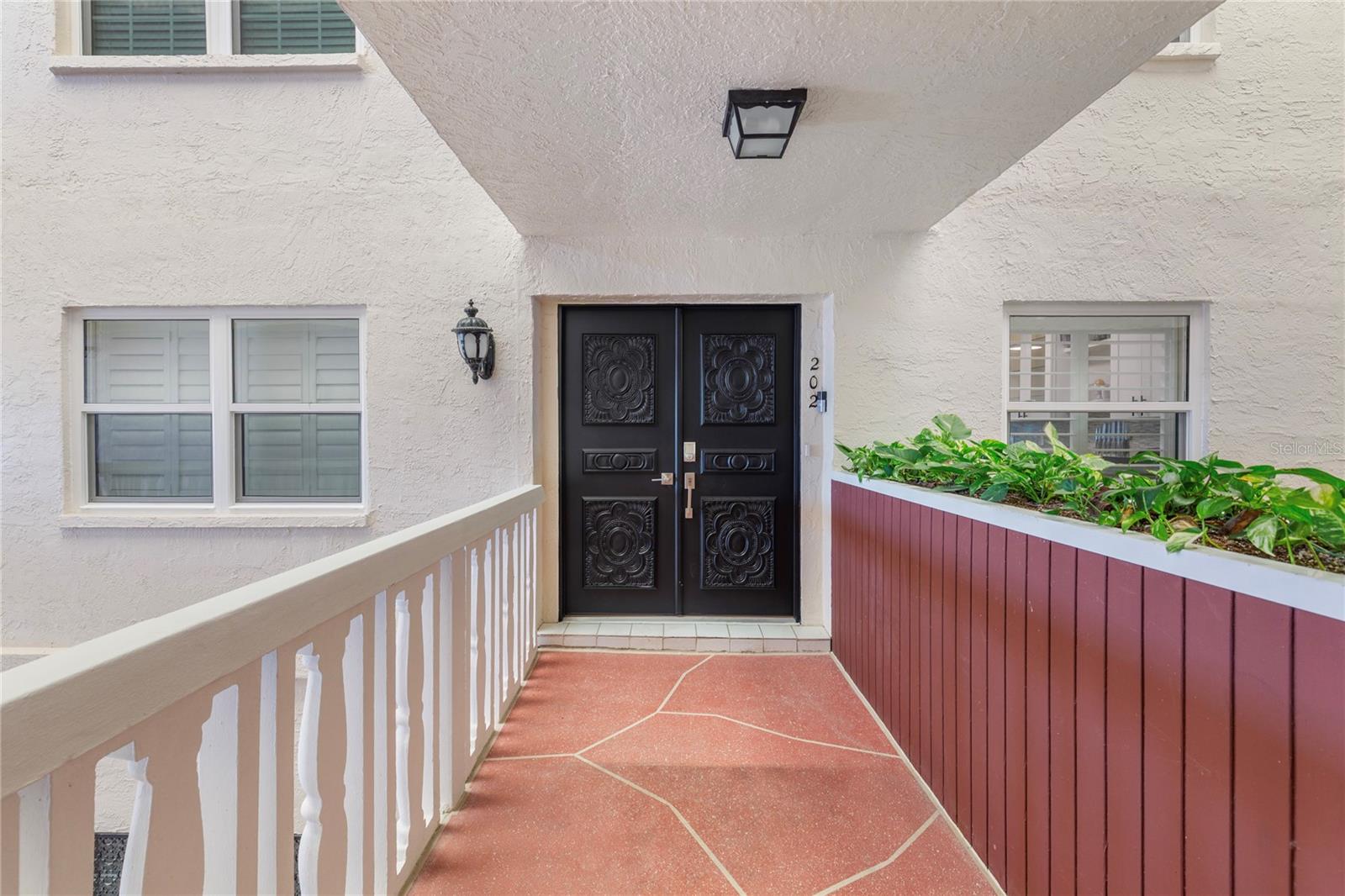 2900 GULF BLVD #202, BELLEAIR BEACH, FL — photo 2