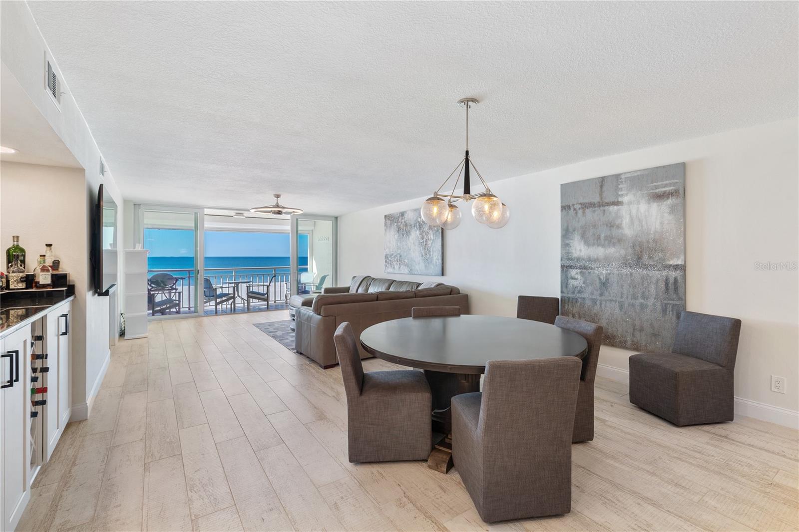 2900 GULF BLVD #202, BELLEAIR BEACH, FL