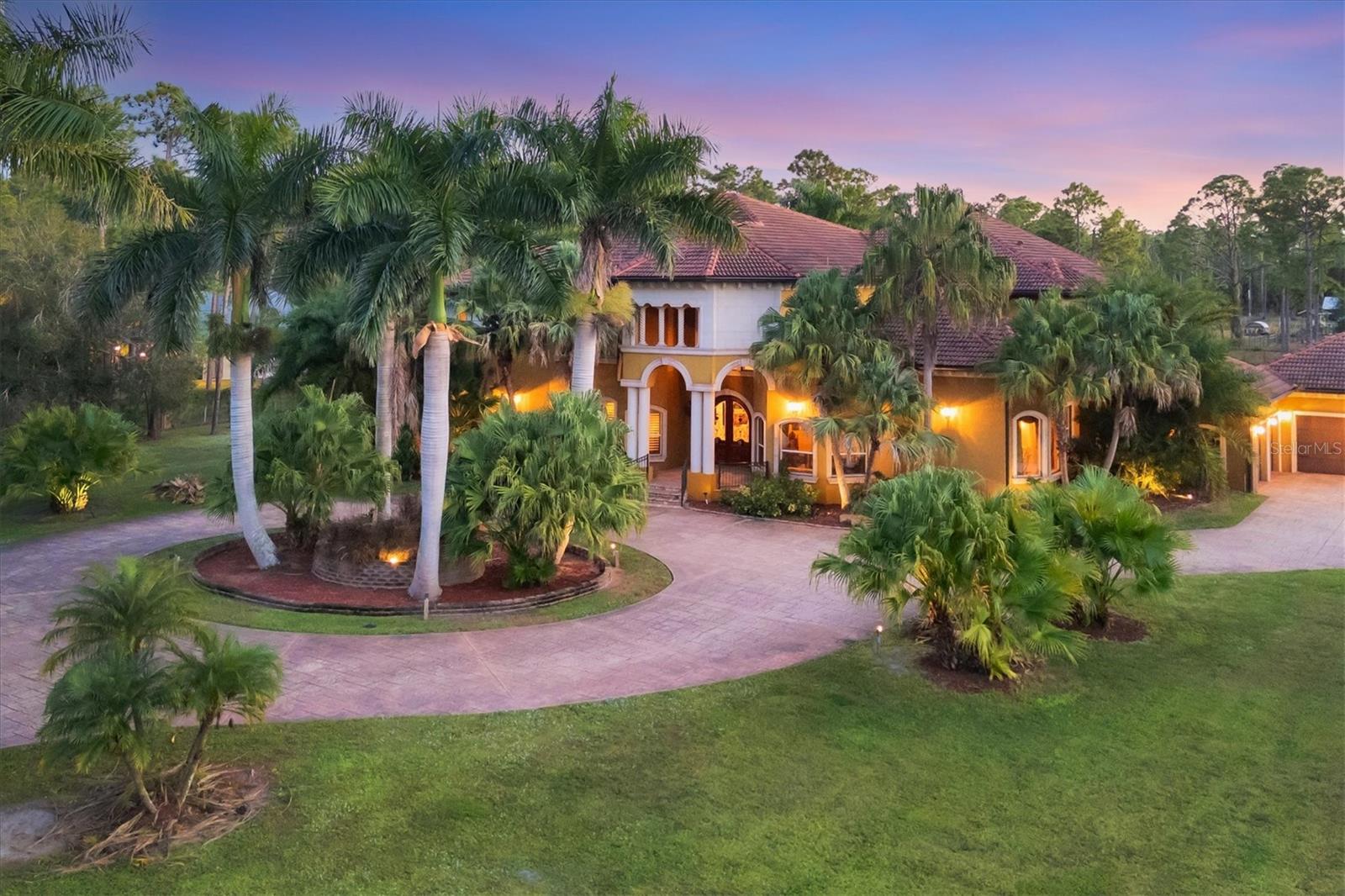 3657 TROPICAIRE BLVD, NORTH PORT, FL