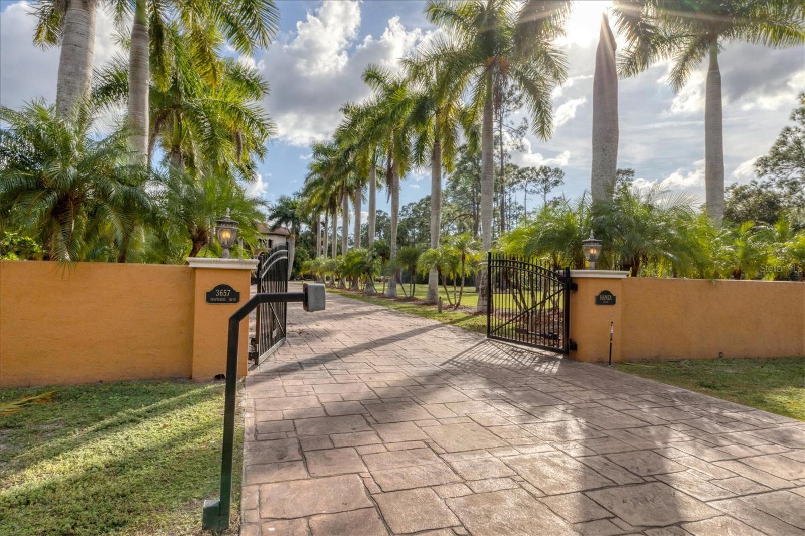 3657 TROPICAIRE BLVD, NORTH PORT, FL — photo 74