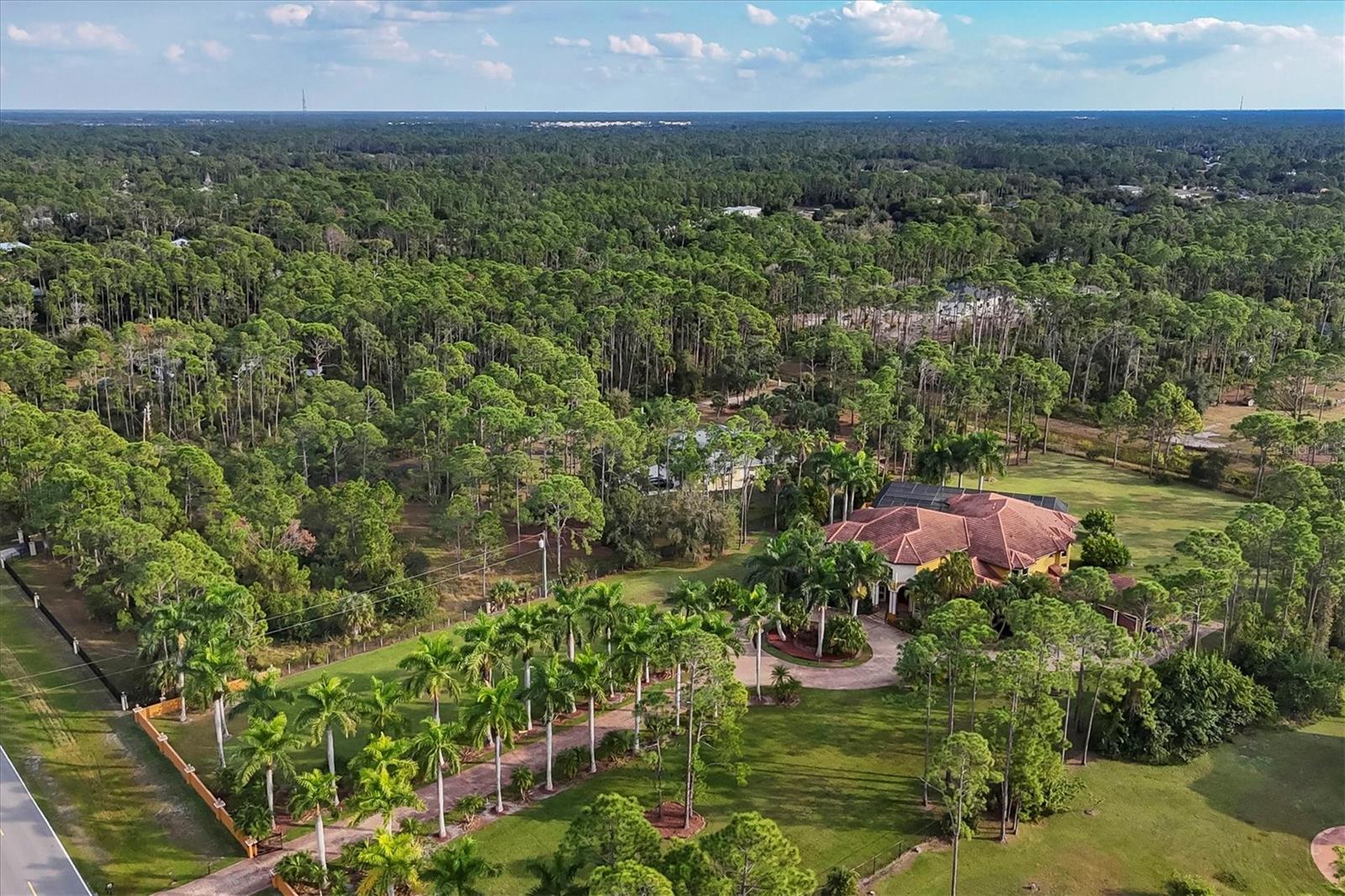 3657 TROPICAIRE BLVD, NORTH PORT, FL — photo 85