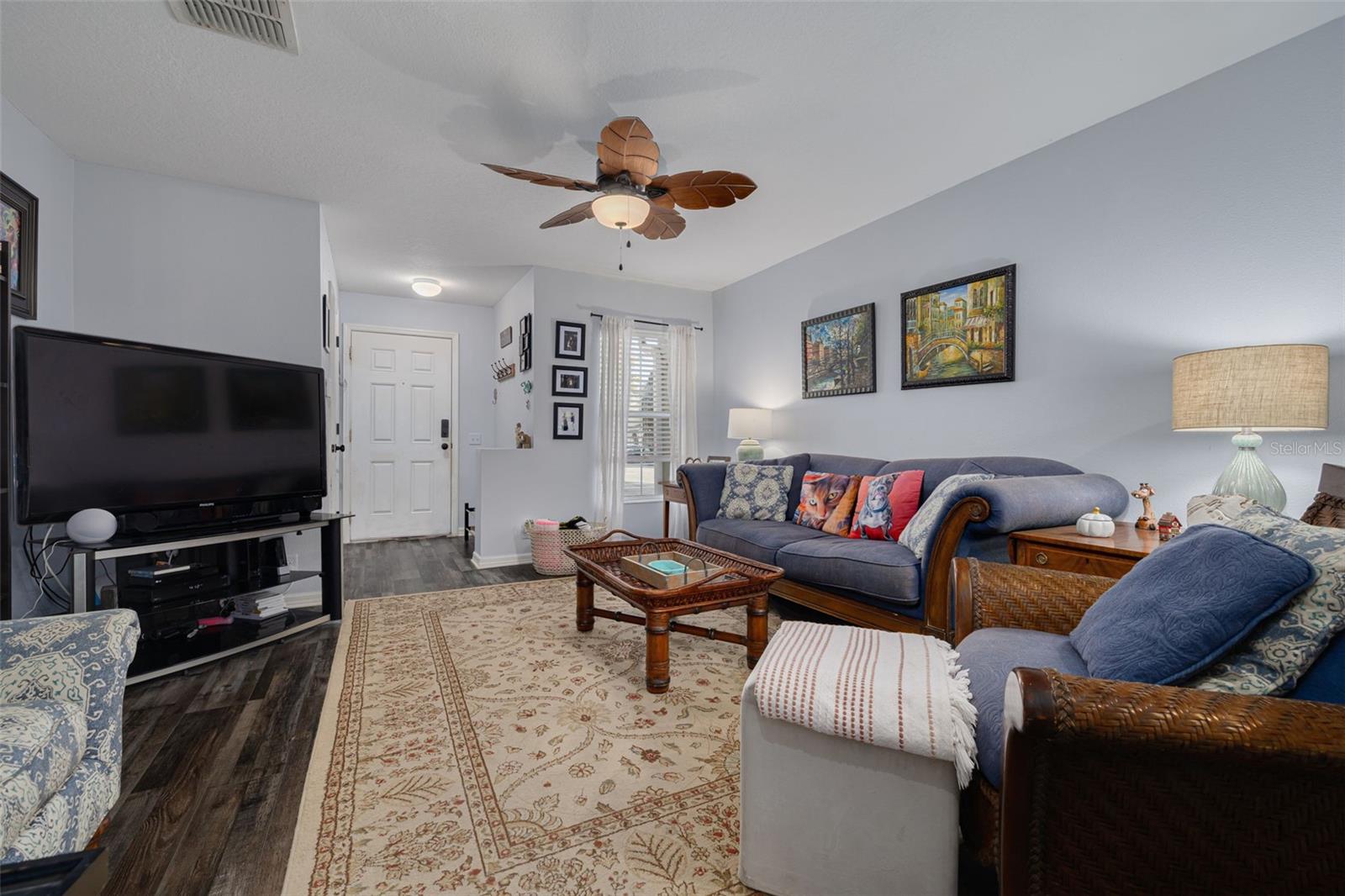 2096 SUN DOWN DR, CLEARWATER, FL — photo 2