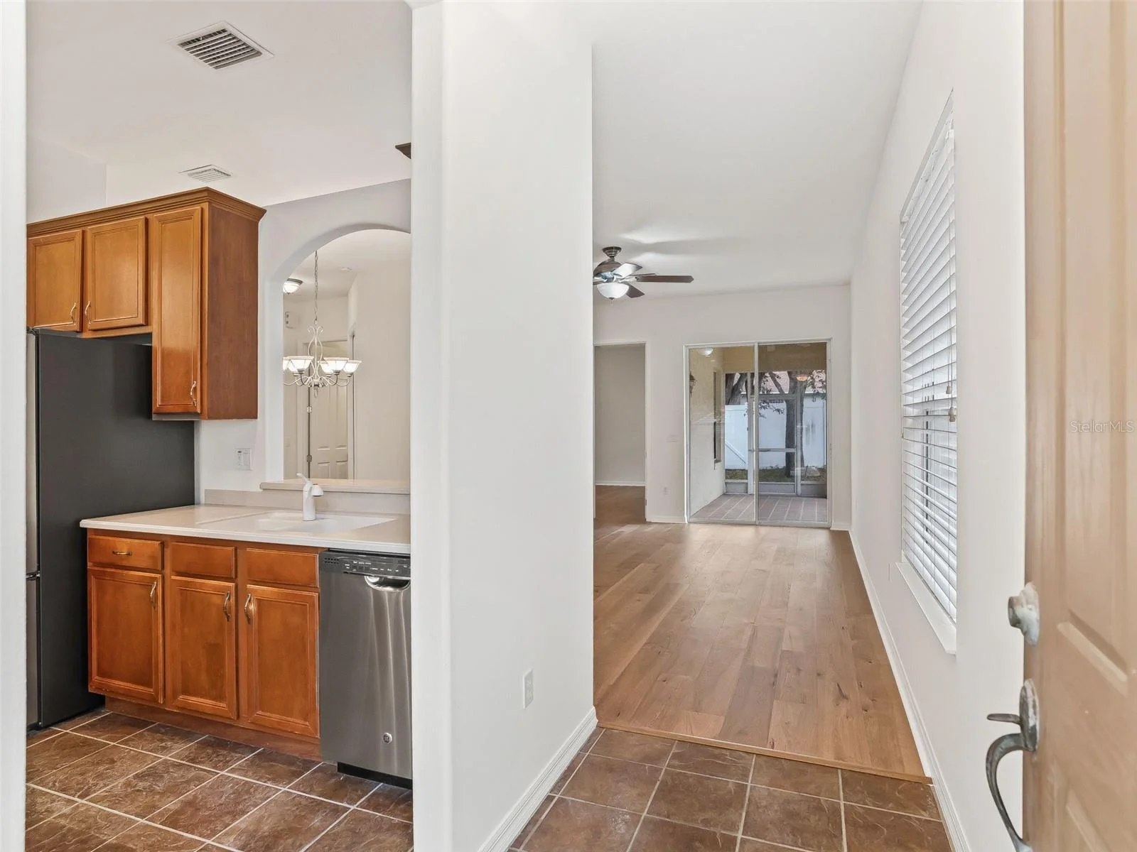10217 GRANITE CT, LEESBURG, FL — photo 6
