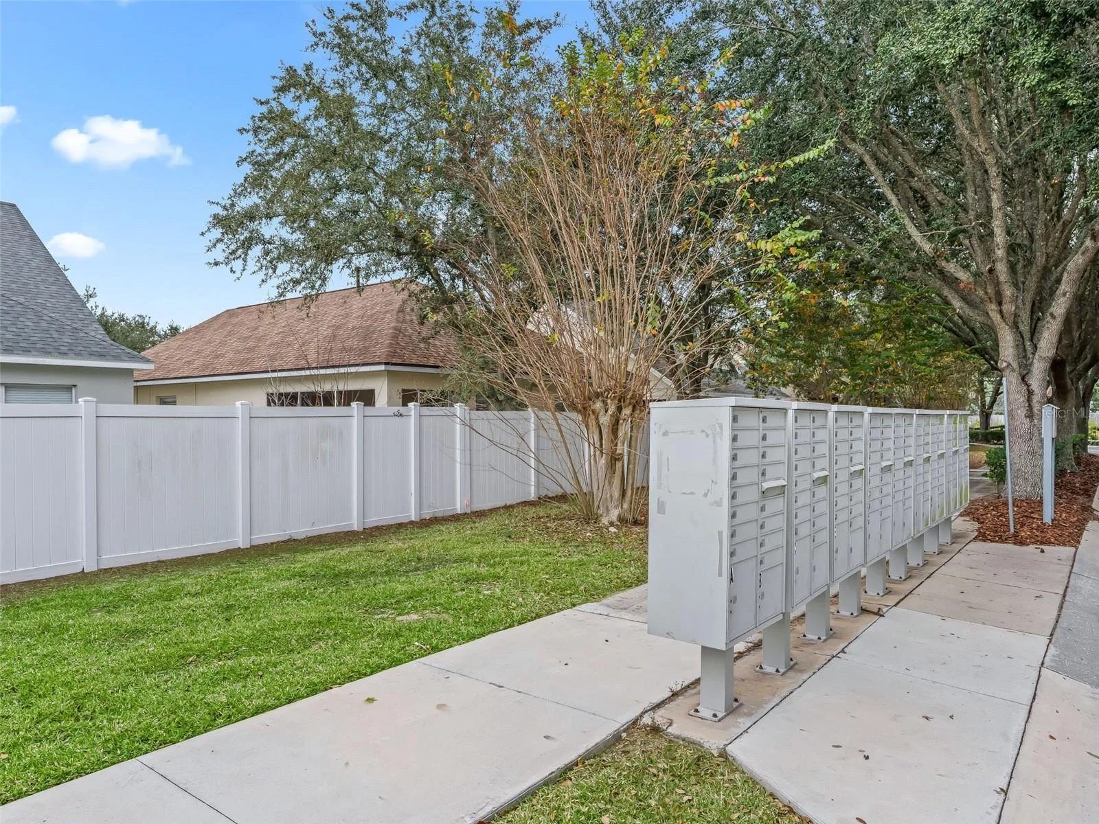 10217 GRANITE CT, LEESBURG, FL — photo 34