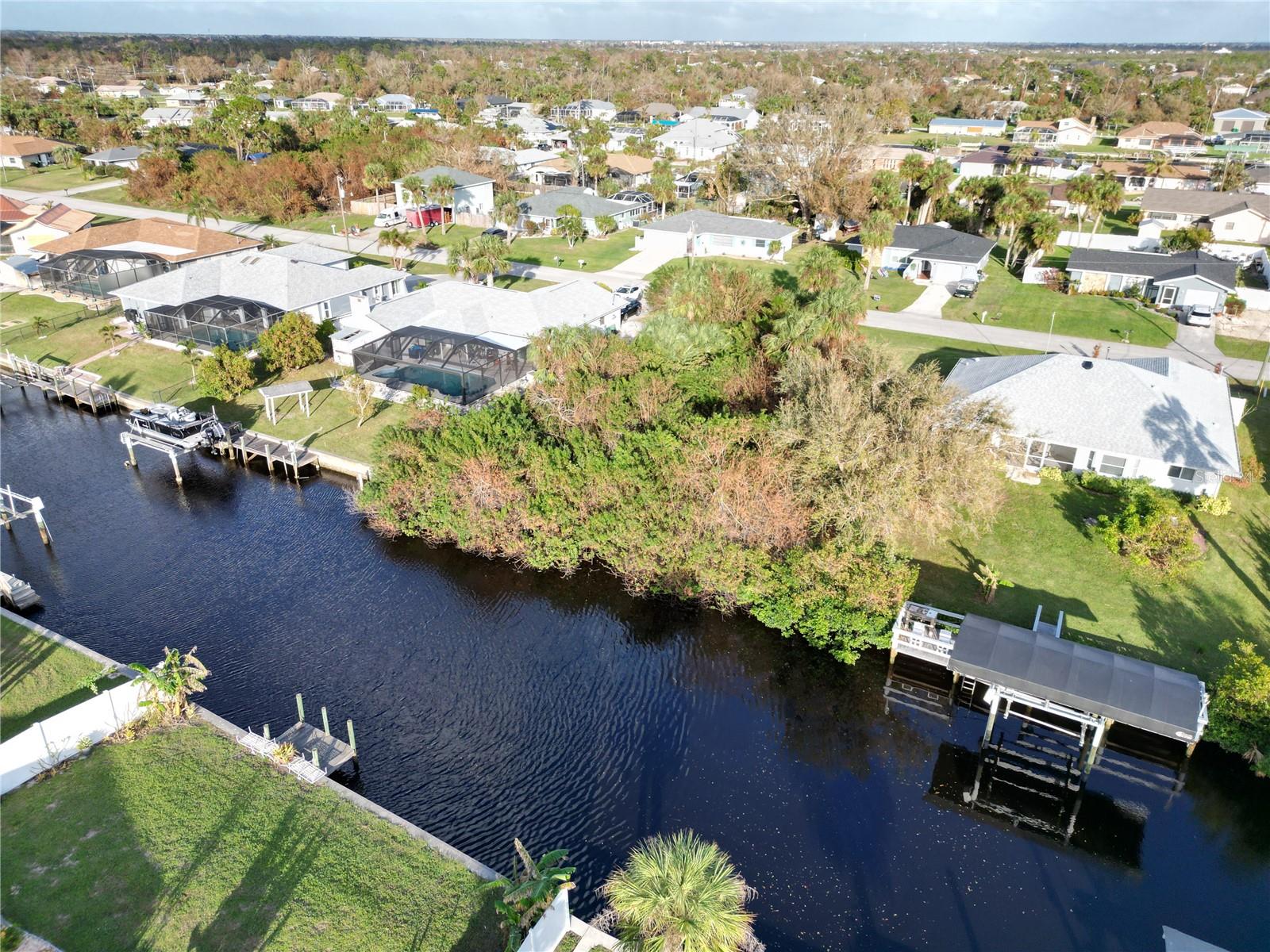 4194 YUCATAN CIR, PORT CHARLOTTE, FL — photo 13