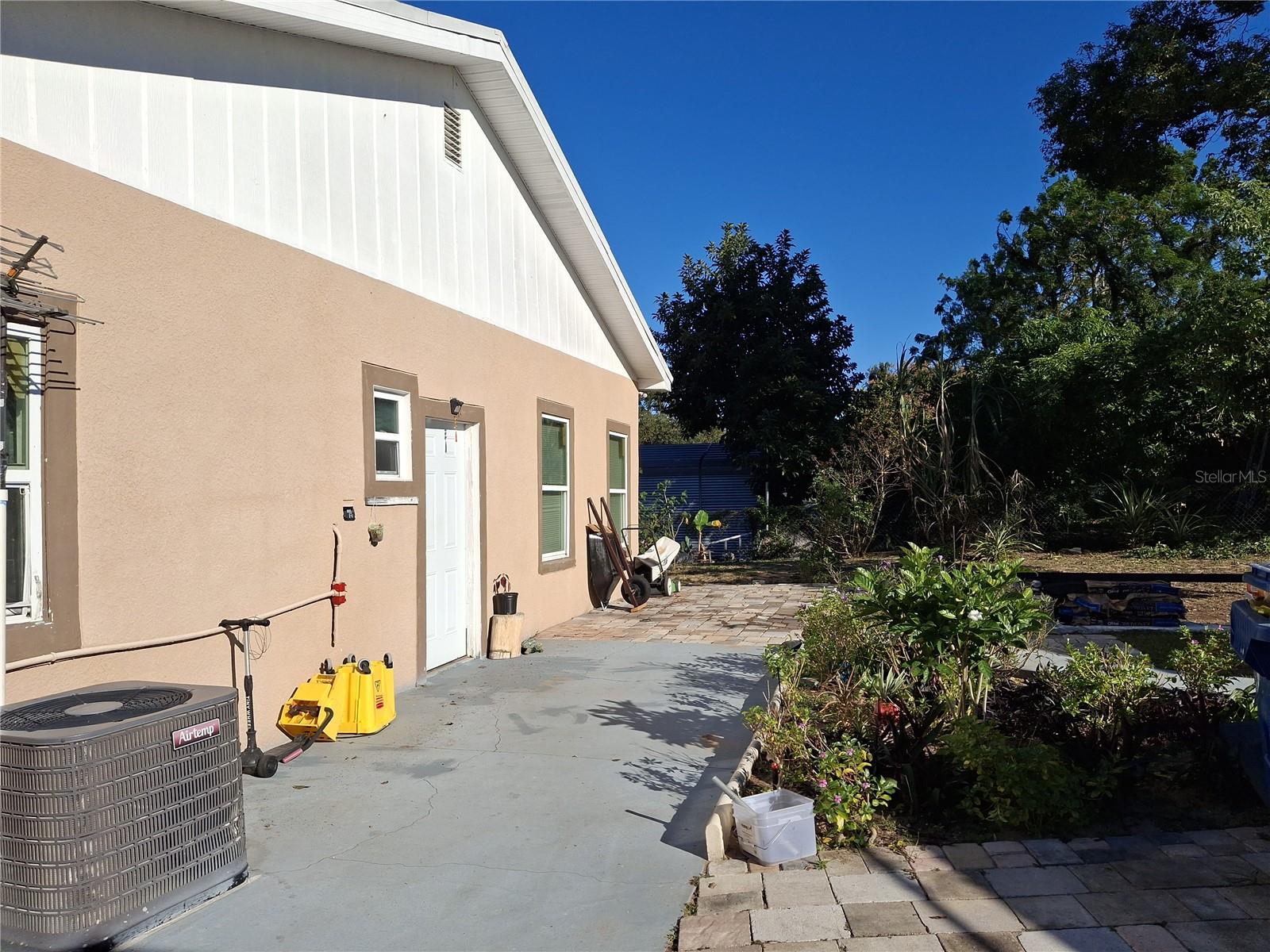 103 GORDON DR, HAINES CITY, FL — photo 4