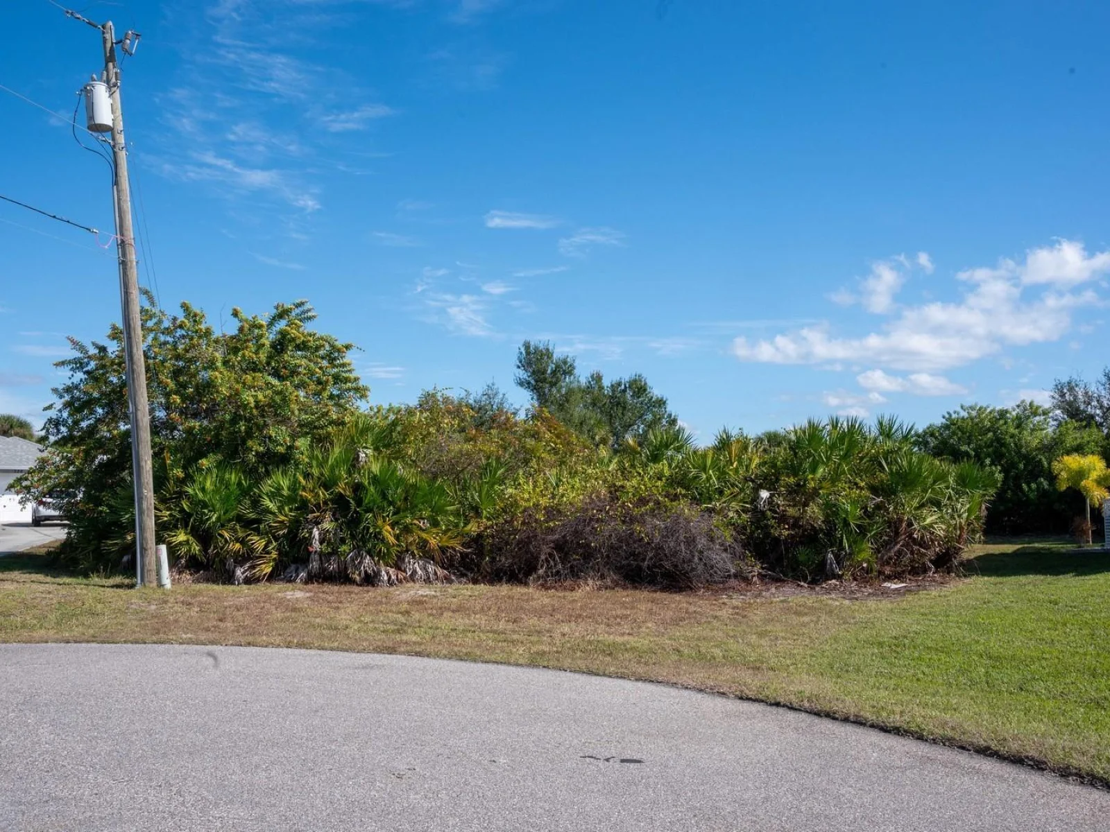 330 BAYTREE DR, ROTONDA WEST, FL — photo 4