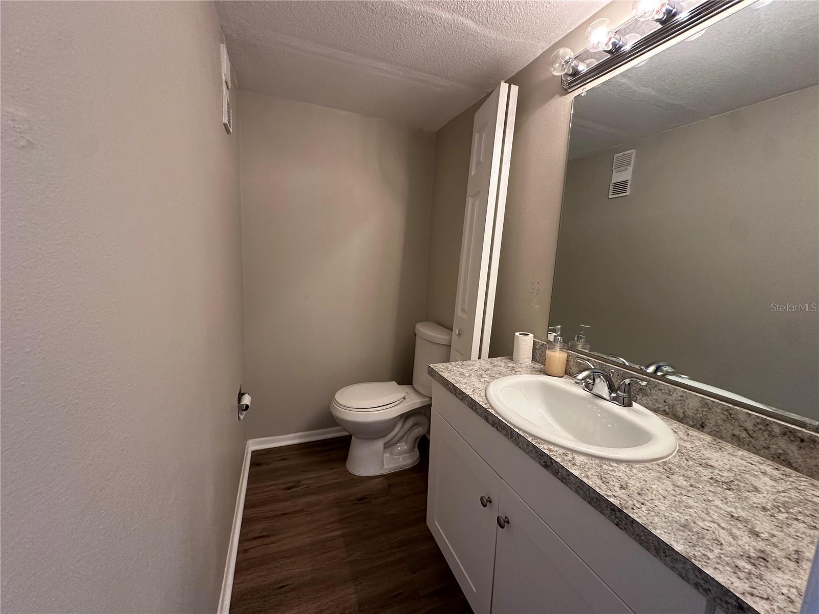 6060 VILLAGE CIR #6060, ORLANDO, FL — photo 13