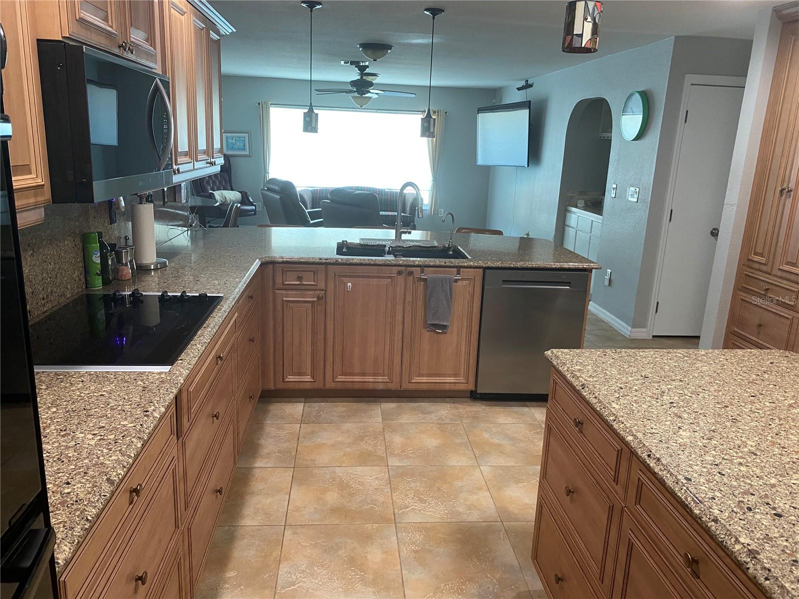 2297 HARBOUR DR, PUNTA GORDA, FL — photo 10