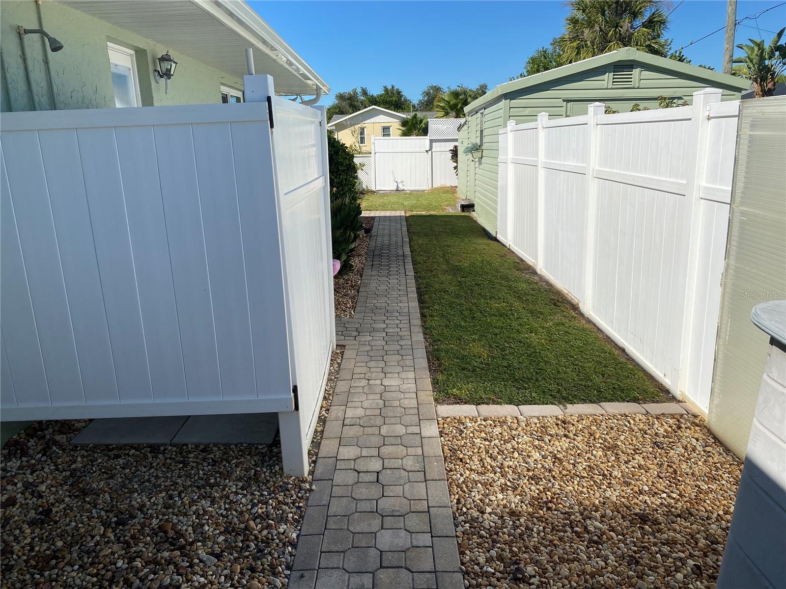 2297 HARBOUR DR, PUNTA GORDA, FL — photo 41