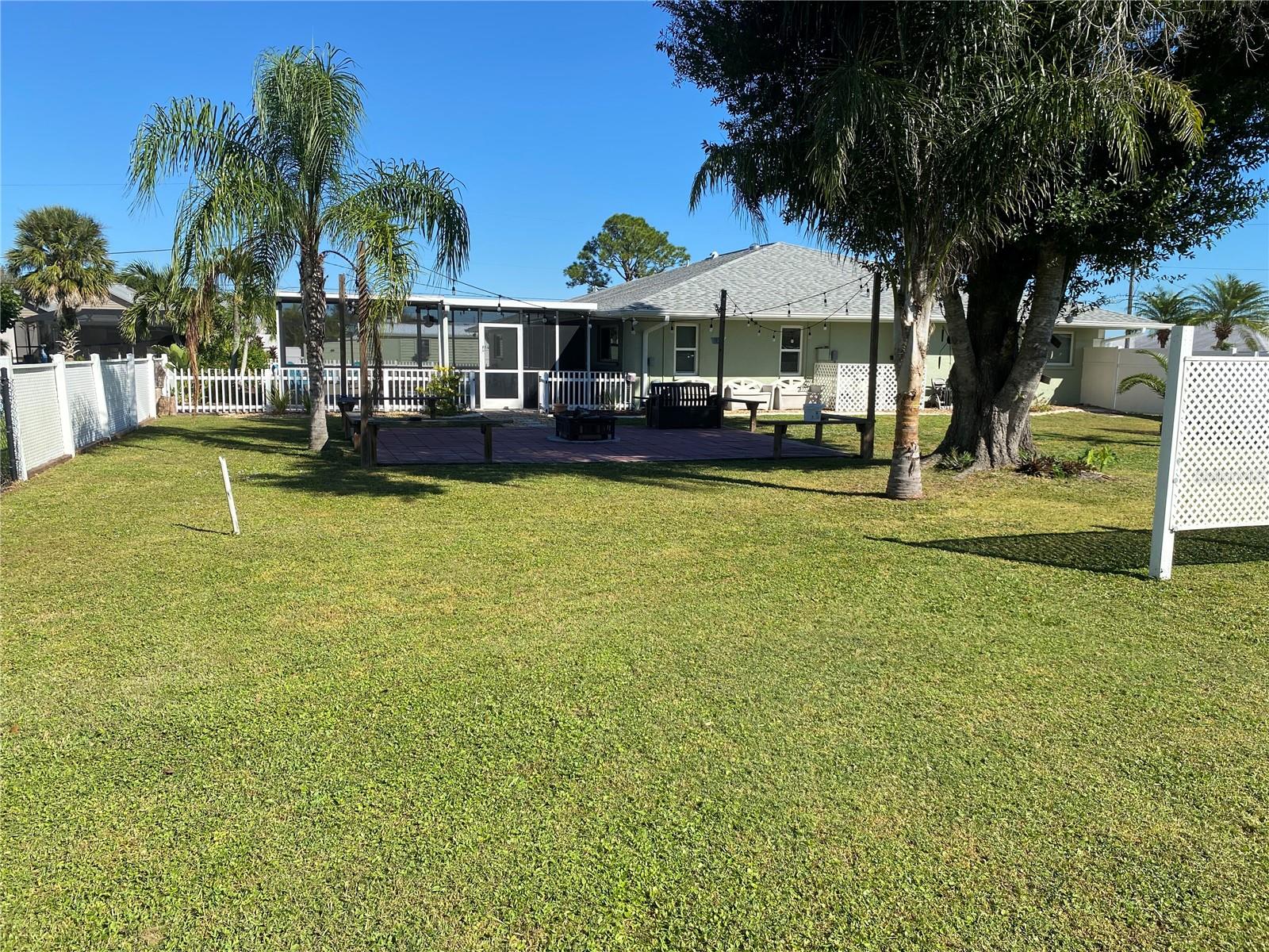 2297 HARBOUR DR, PUNTA GORDA, FL — photo 47