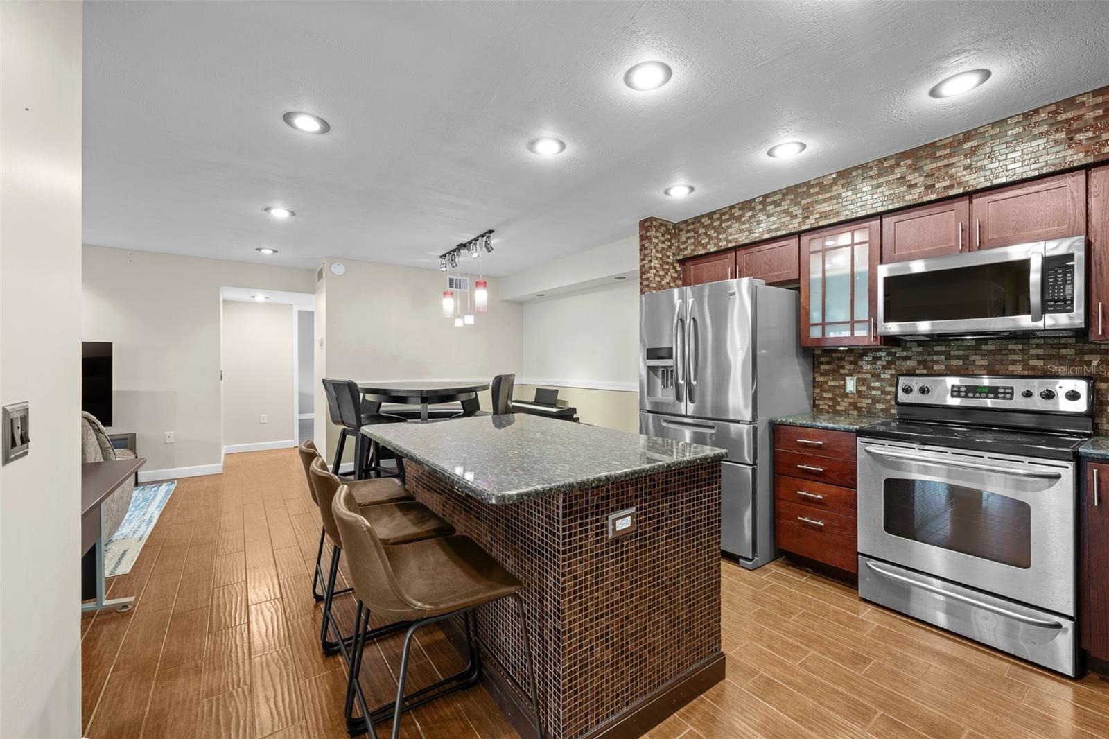 9481 HIGHLAND OAK DR #1709, TAMPA, FL — photo 3