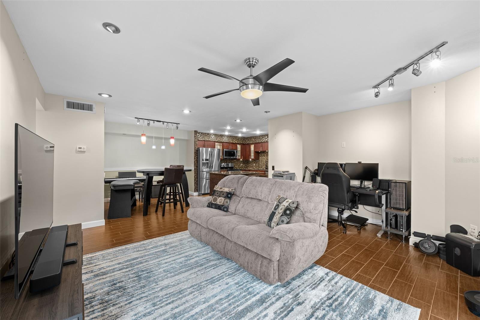 9481 HIGHLAND OAK DR #1709, TAMPA, FL — photo 7