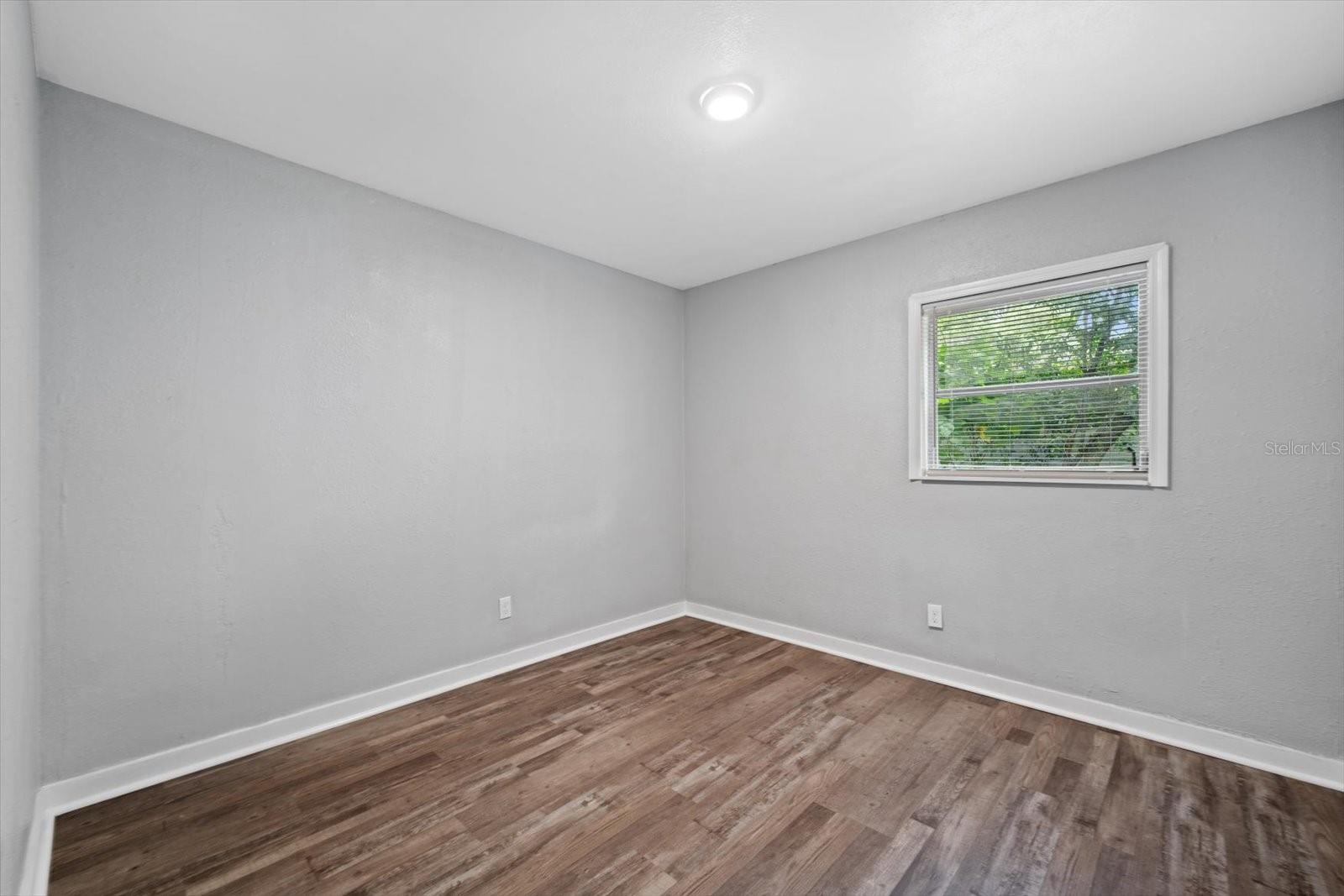 305 E BOUGAINVILLEA AVE, TAMPA, FL — photo 12