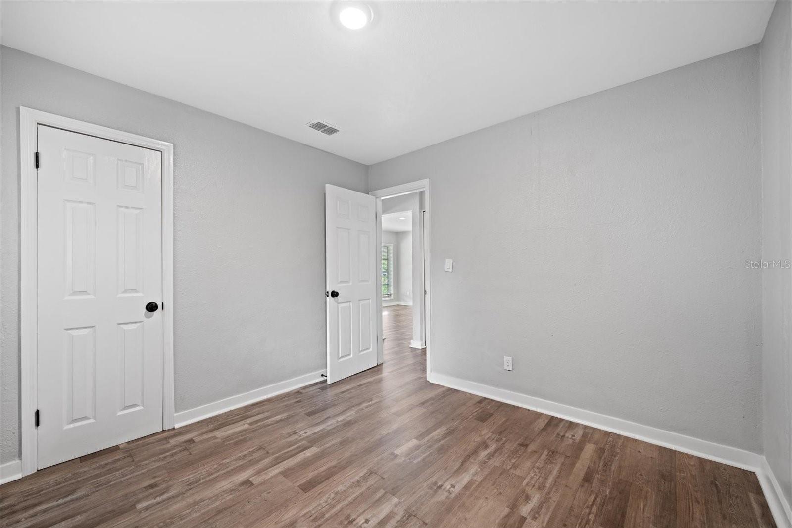 305 E BOUGAINVILLEA AVE, TAMPA, FL — photo 13