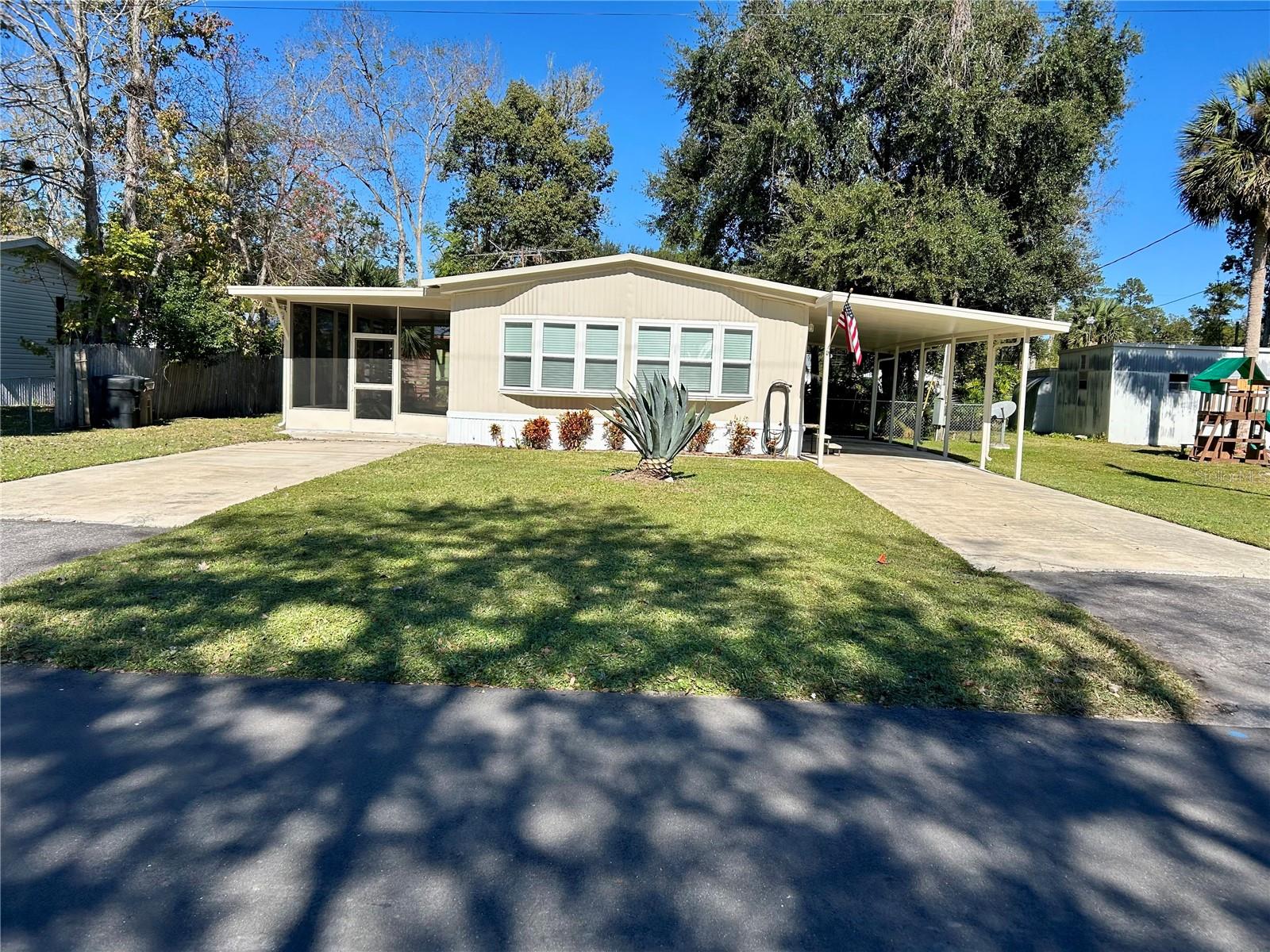 23917 DEER RD, ASTOR, FL