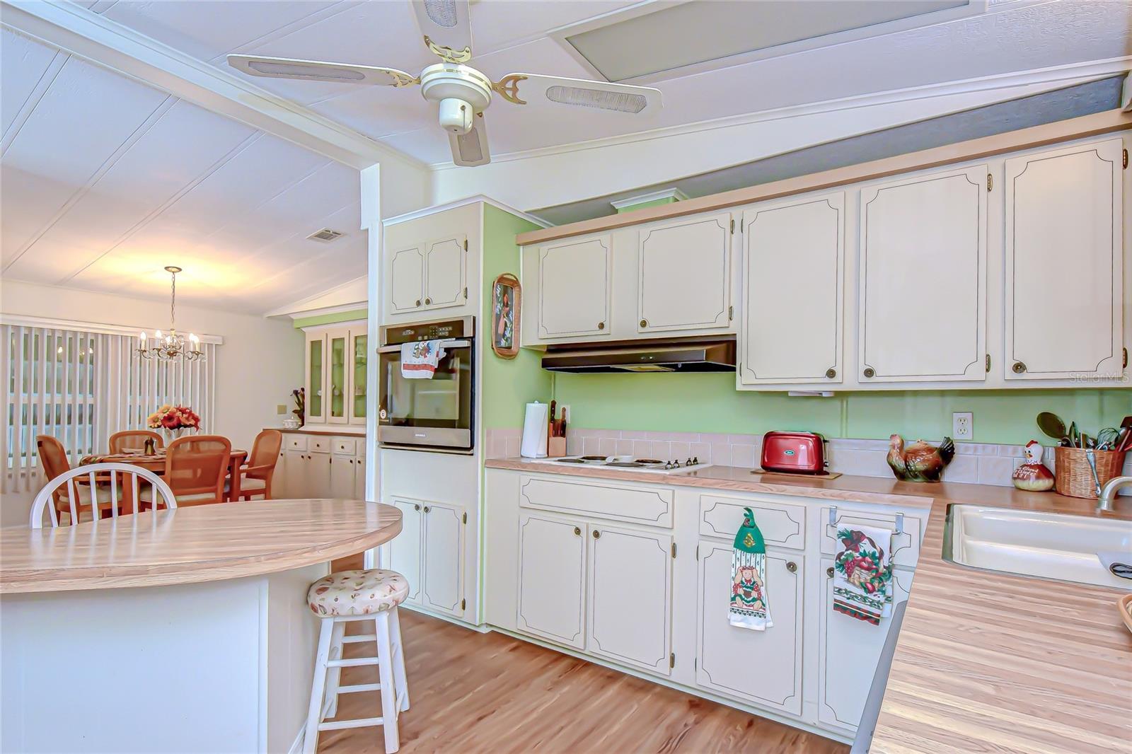 35827 BRISA DR, ZEPHYRHILLS, FL — photo 9