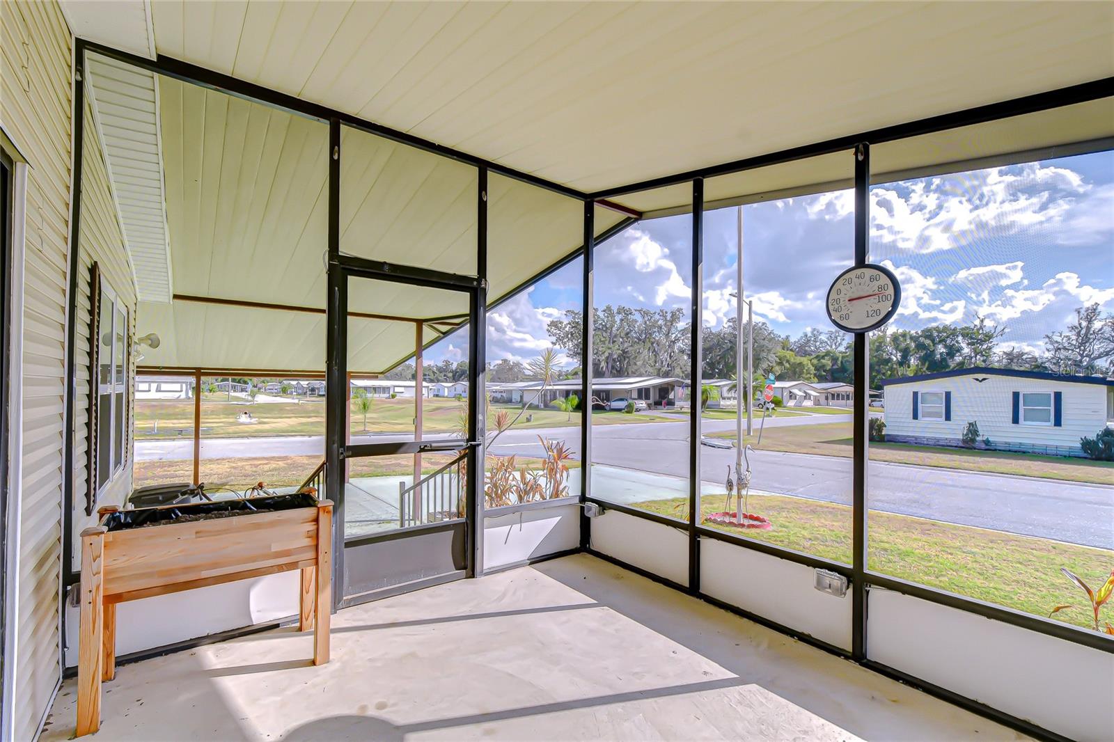 35827 BRISA DR, ZEPHYRHILLS, FL — photo 37