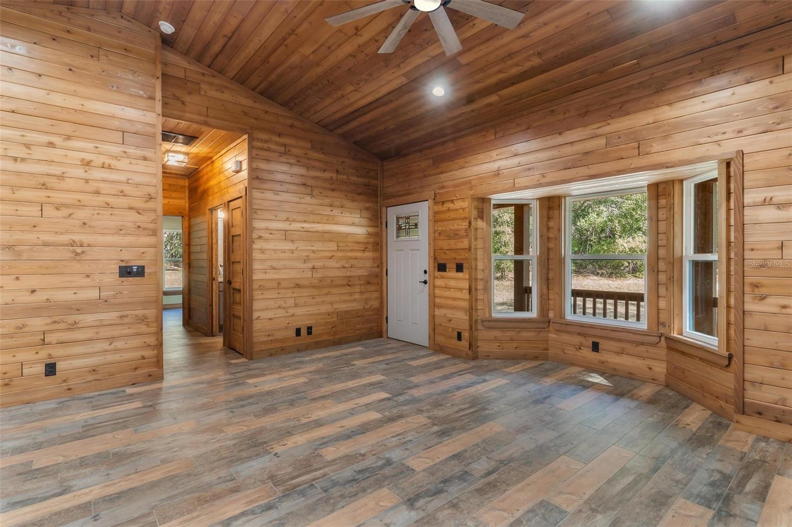 37590 ROLLING ACRES RD, LADY LAKE, FL — photo 8