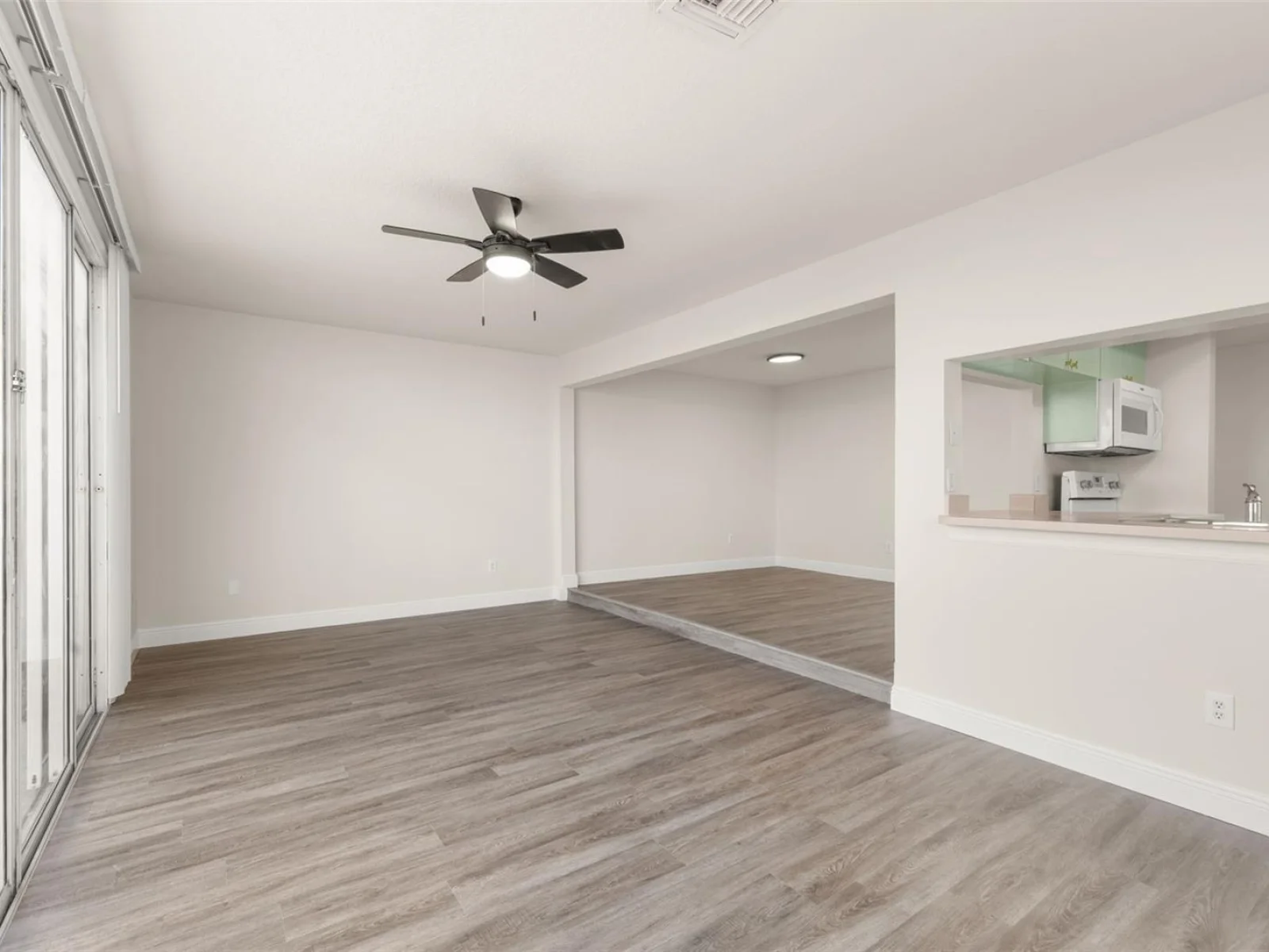 142 MANGO DR, DAVENPORT, FL — photo 32