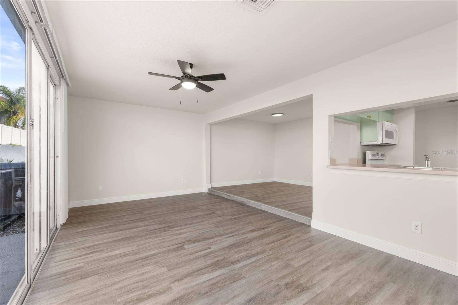 142 MANGO DR, DAVENPORT, FL — photo 31