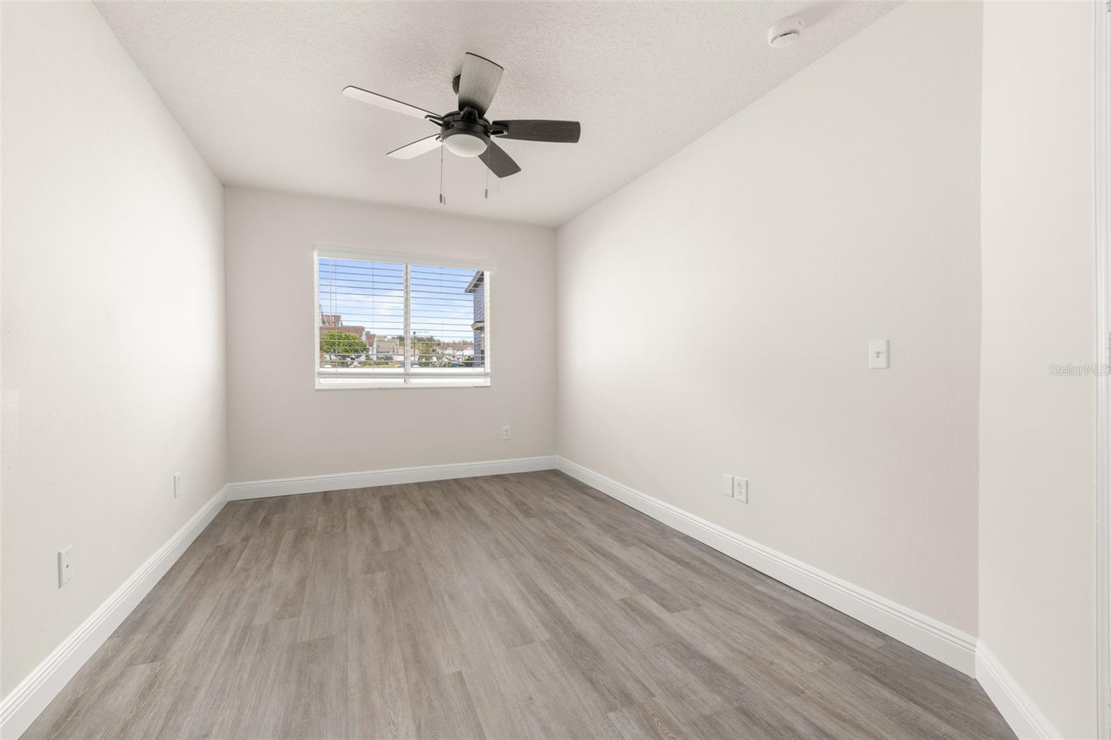 142 MANGO DR, DAVENPORT, FL — photo 42