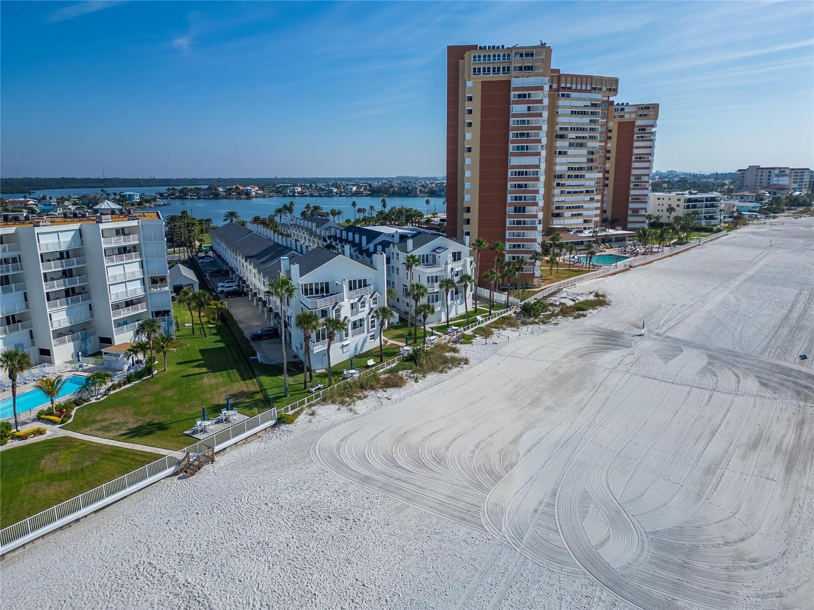 17960 GULF BLVD #104, REDINGTON SHORES, FL — photo 4