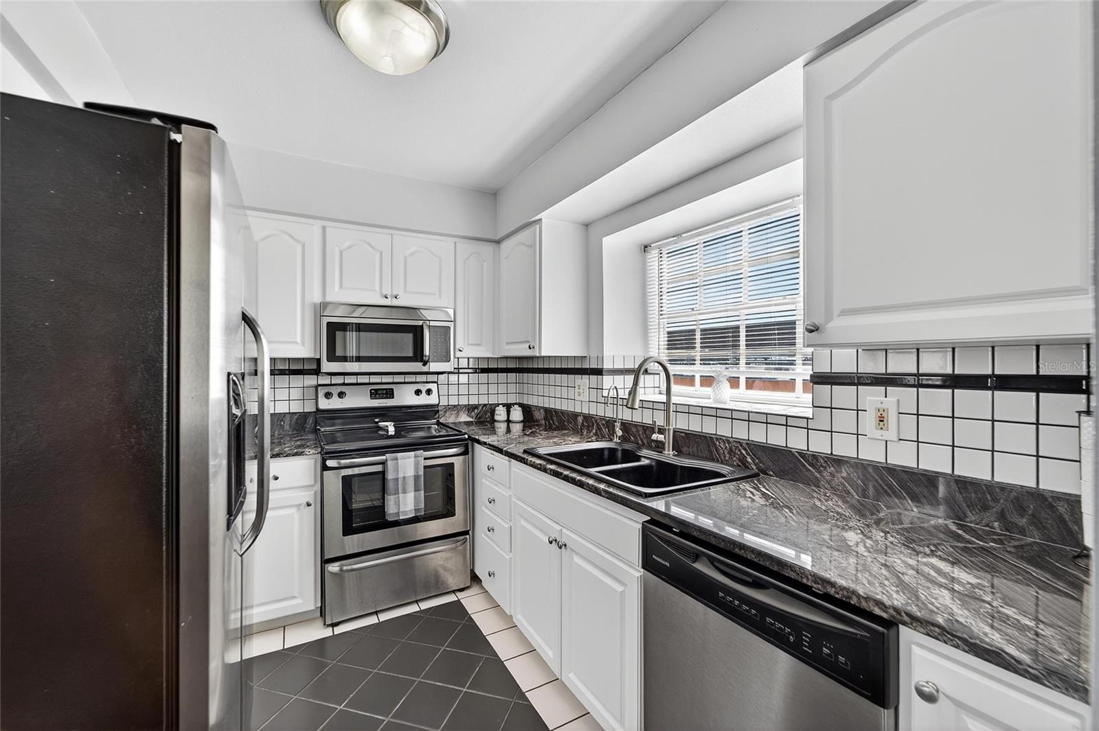 17960 GULF BLVD #104, REDINGTON SHORES, FL — photo 34