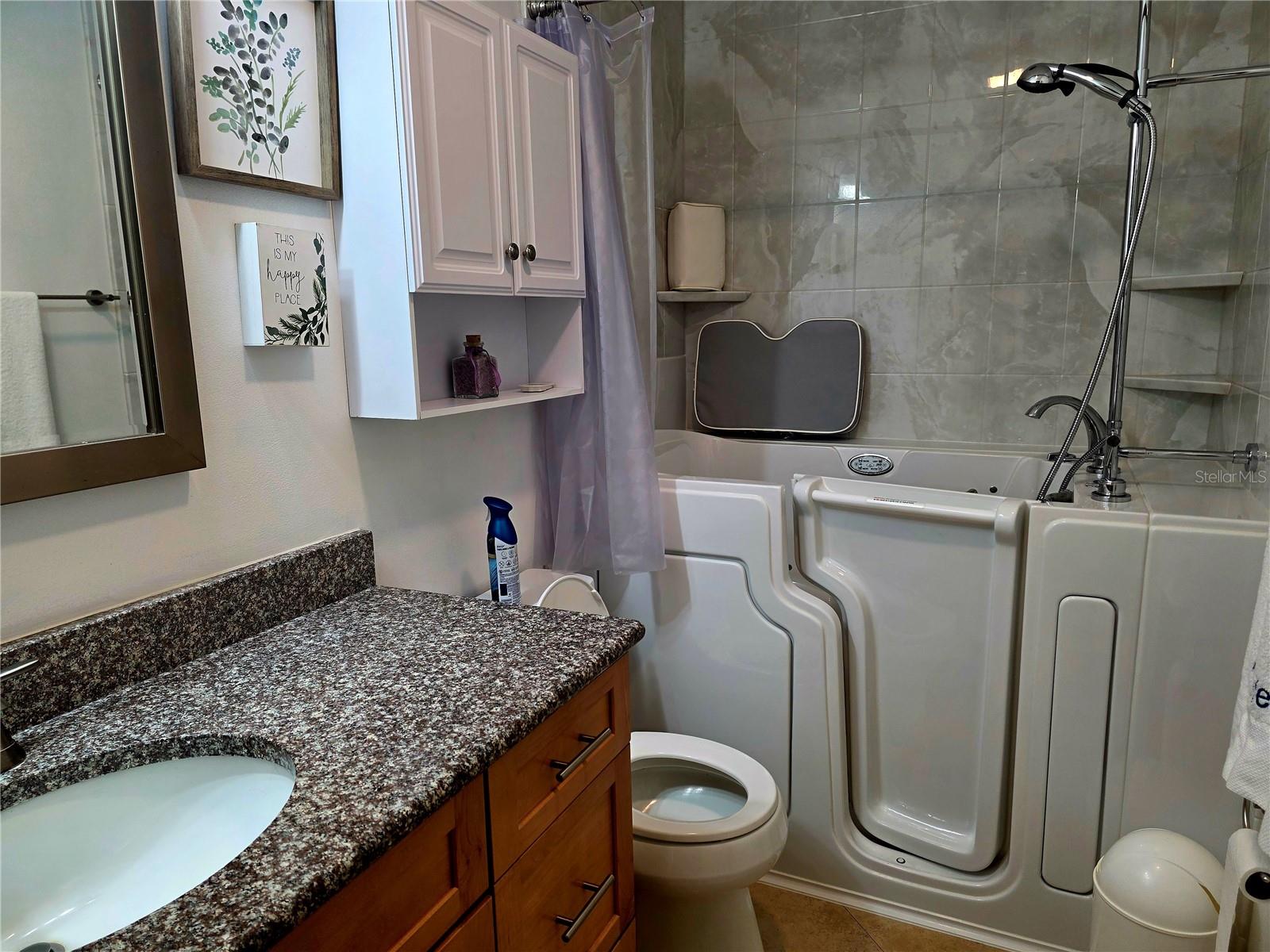 1924 NEW BEDFORD DR, SUN CITY CENTER, FL — photo 21