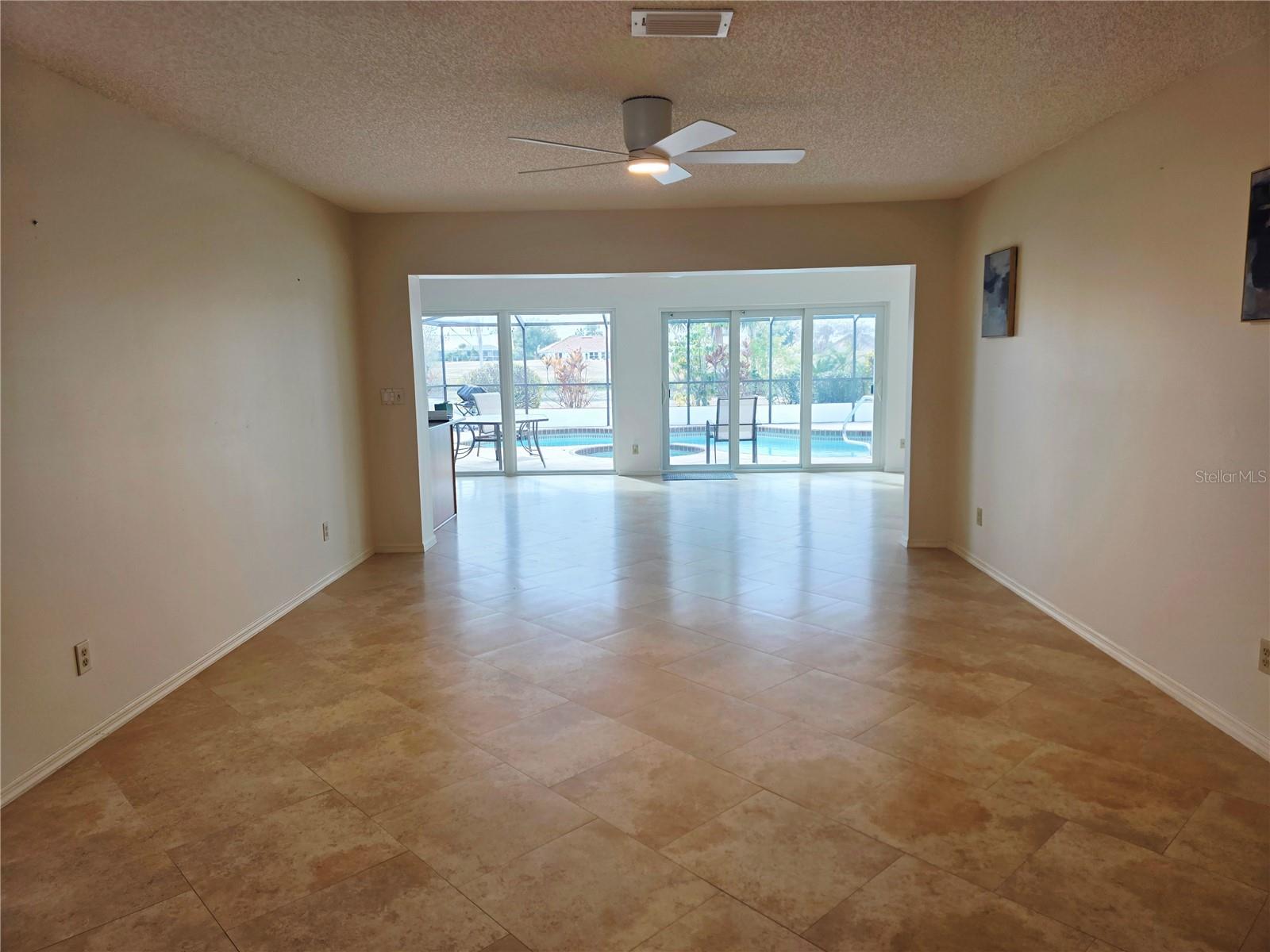 1924 NEW BEDFORD DR, SUN CITY CENTER, FL — photo 28