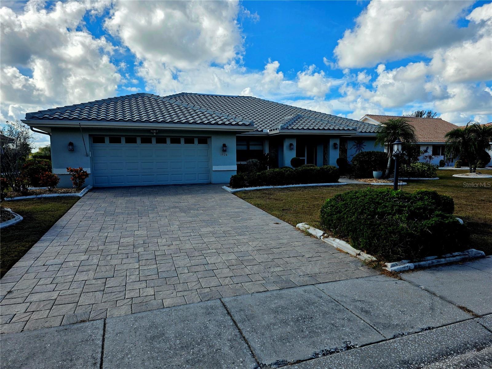 1924 NEW BEDFORD DR, SUN CITY CENTER, FL — photo 35