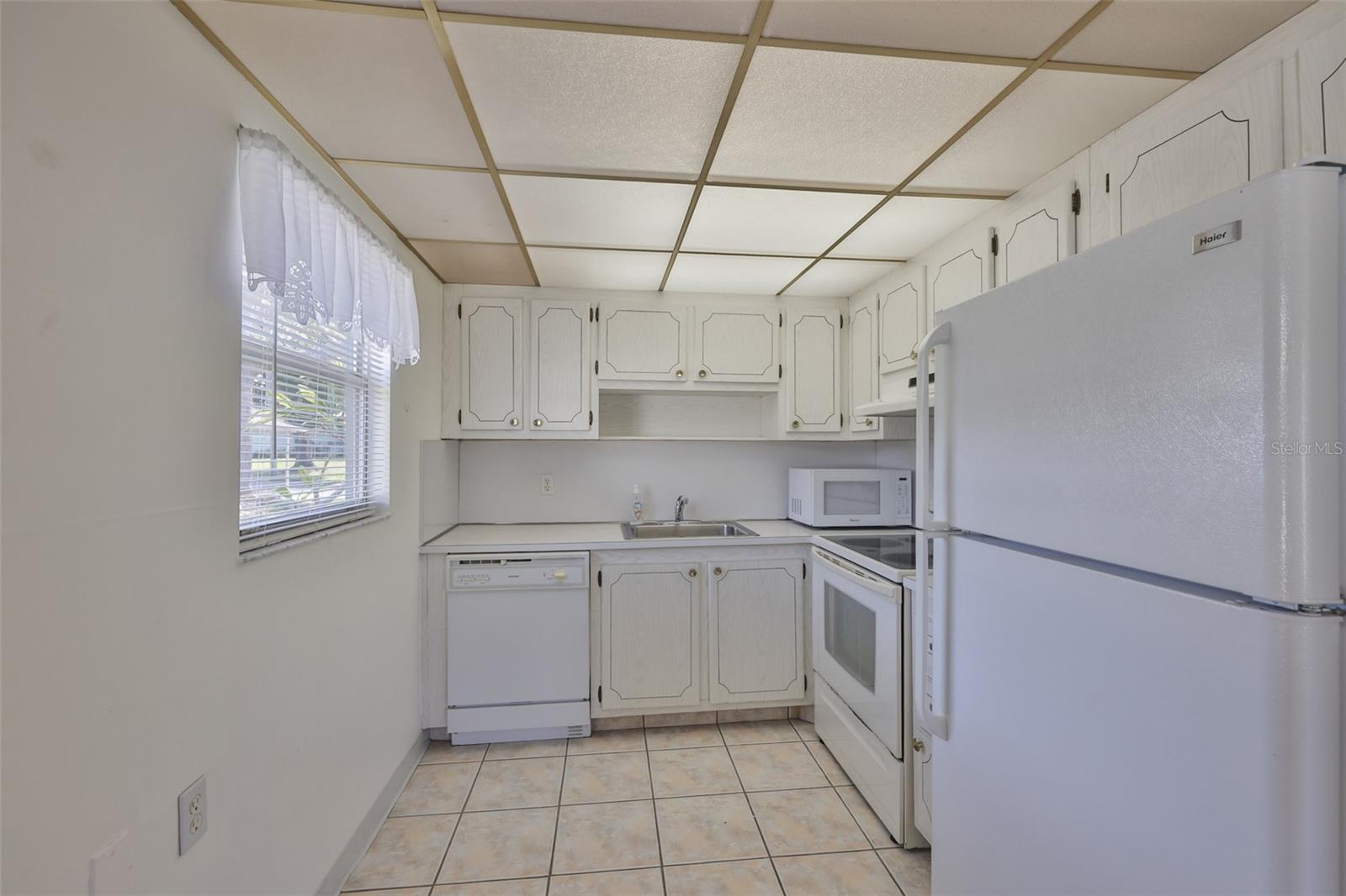1811 BEDFORD LN #153, SUN CITY CENTER, FL — photo 8
