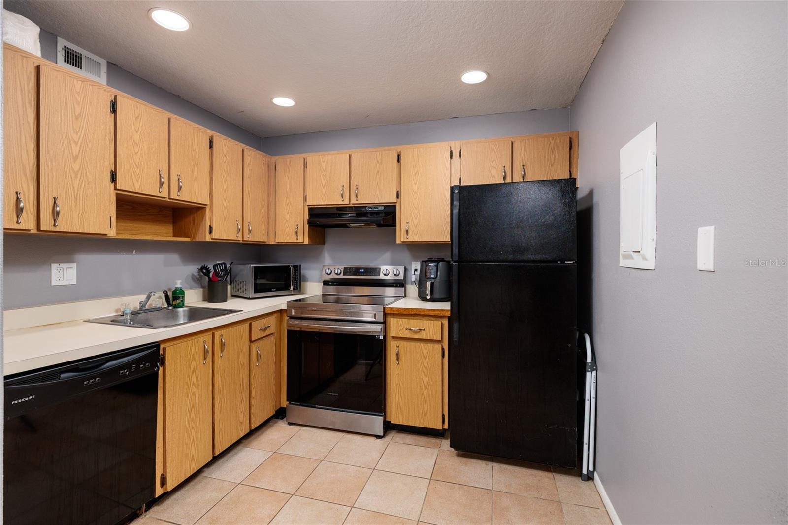 11708 RAINTREE VILLAGE BLVD #A, TEMPLE TERRACE, FL — photo 8